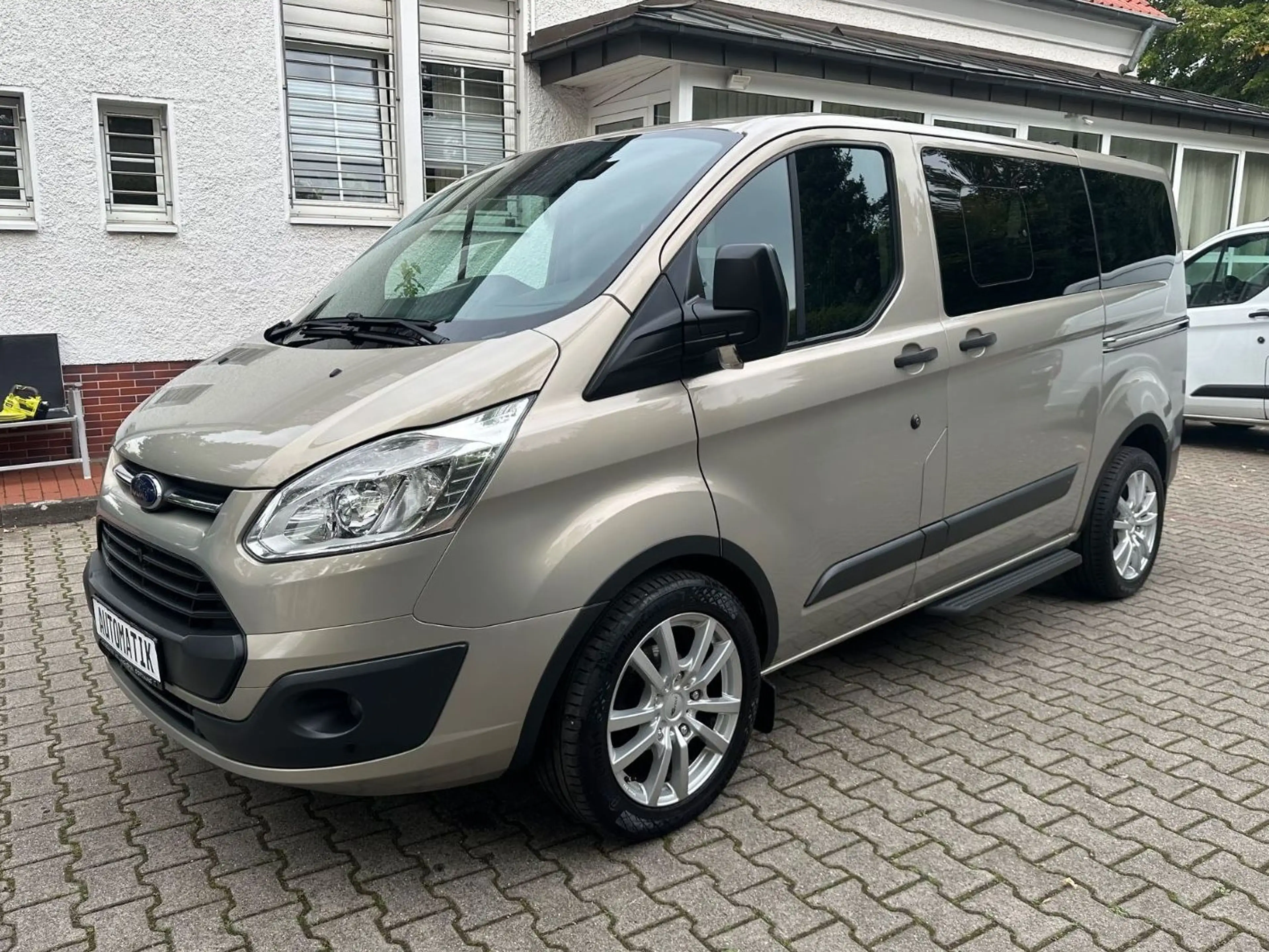Ford Tourneo Custom /Euroline/Westfalia/Sortimo/1.Hand — photo 5