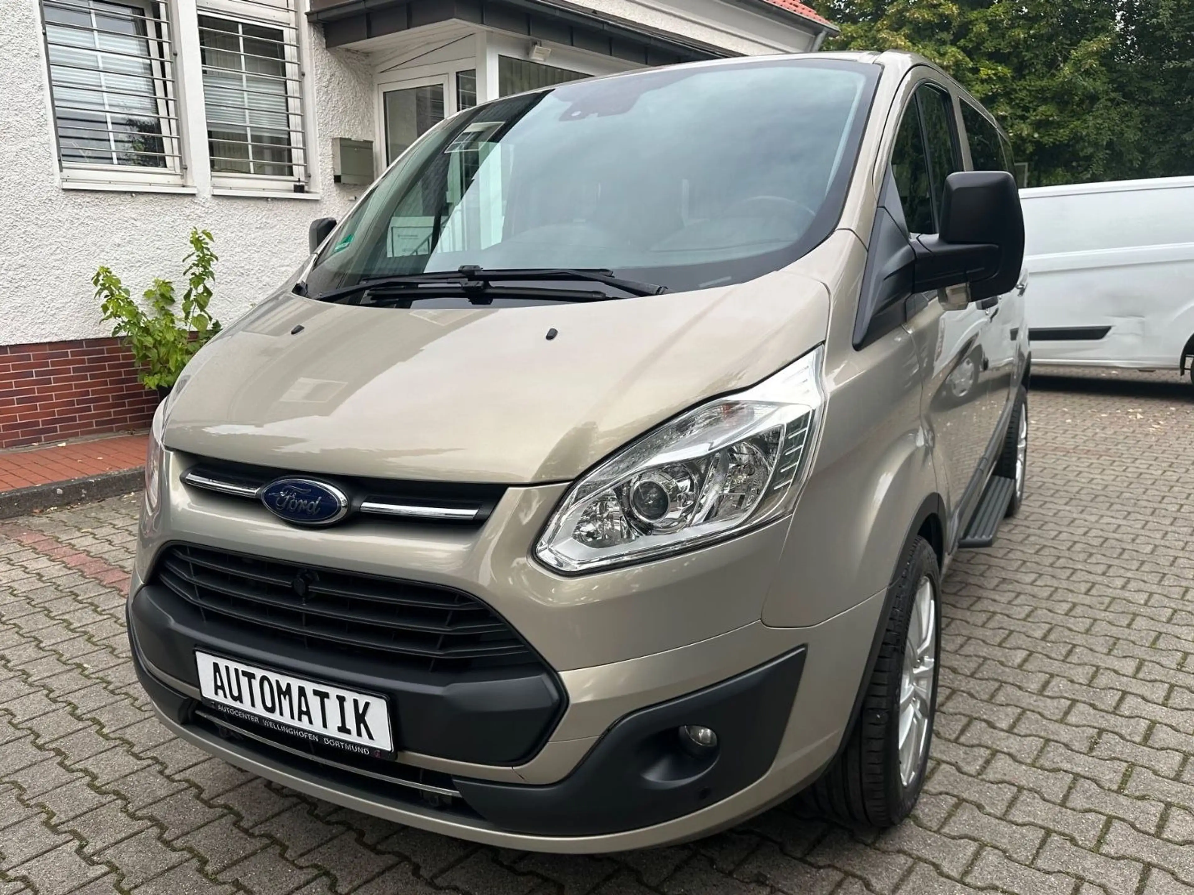 Ford Tourneo Custom /Euroline/Westfalia/Sortimo/1.Hand — photo 4