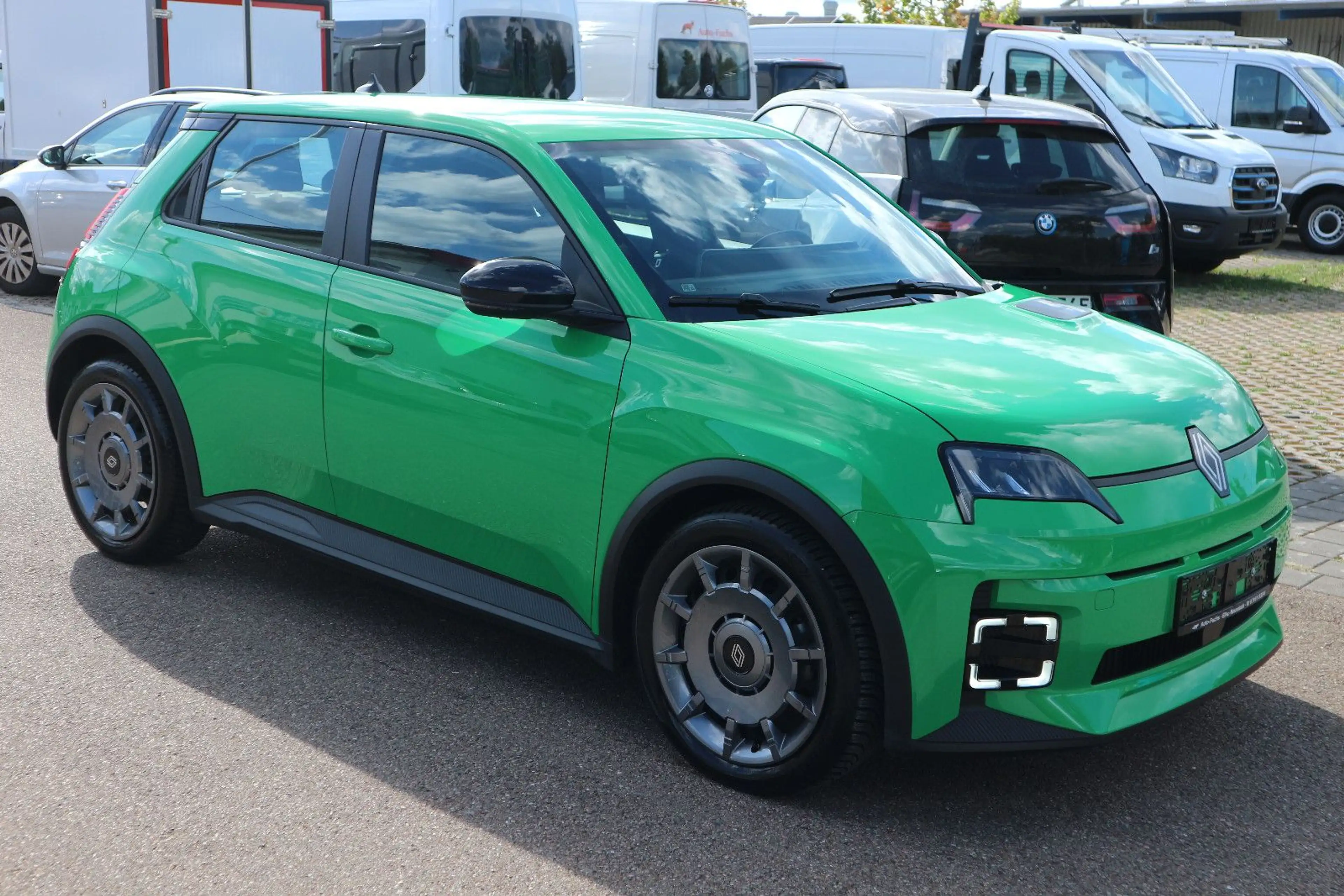 Renault R 5 E-Tech Electric 120 Urban Range Evolution — photo 2