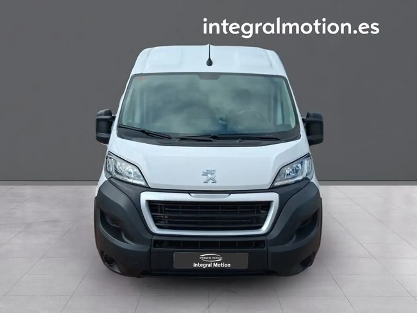 Peugeot Boxer 335 L3H2 BHDI 103kW (140CV) S&S 6 V.M Blanco - 2