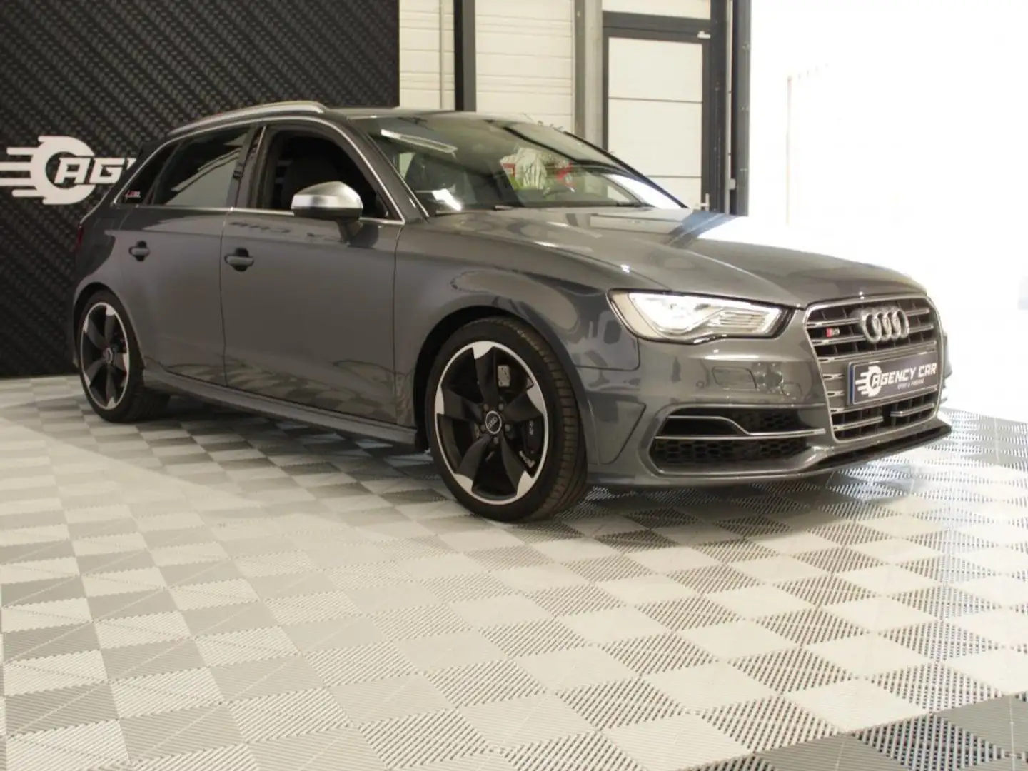 Audi S3 SPORTBACK 2ème MAIN Quattro 2.0 TFSI - 300 - S-tronic Gris - 2