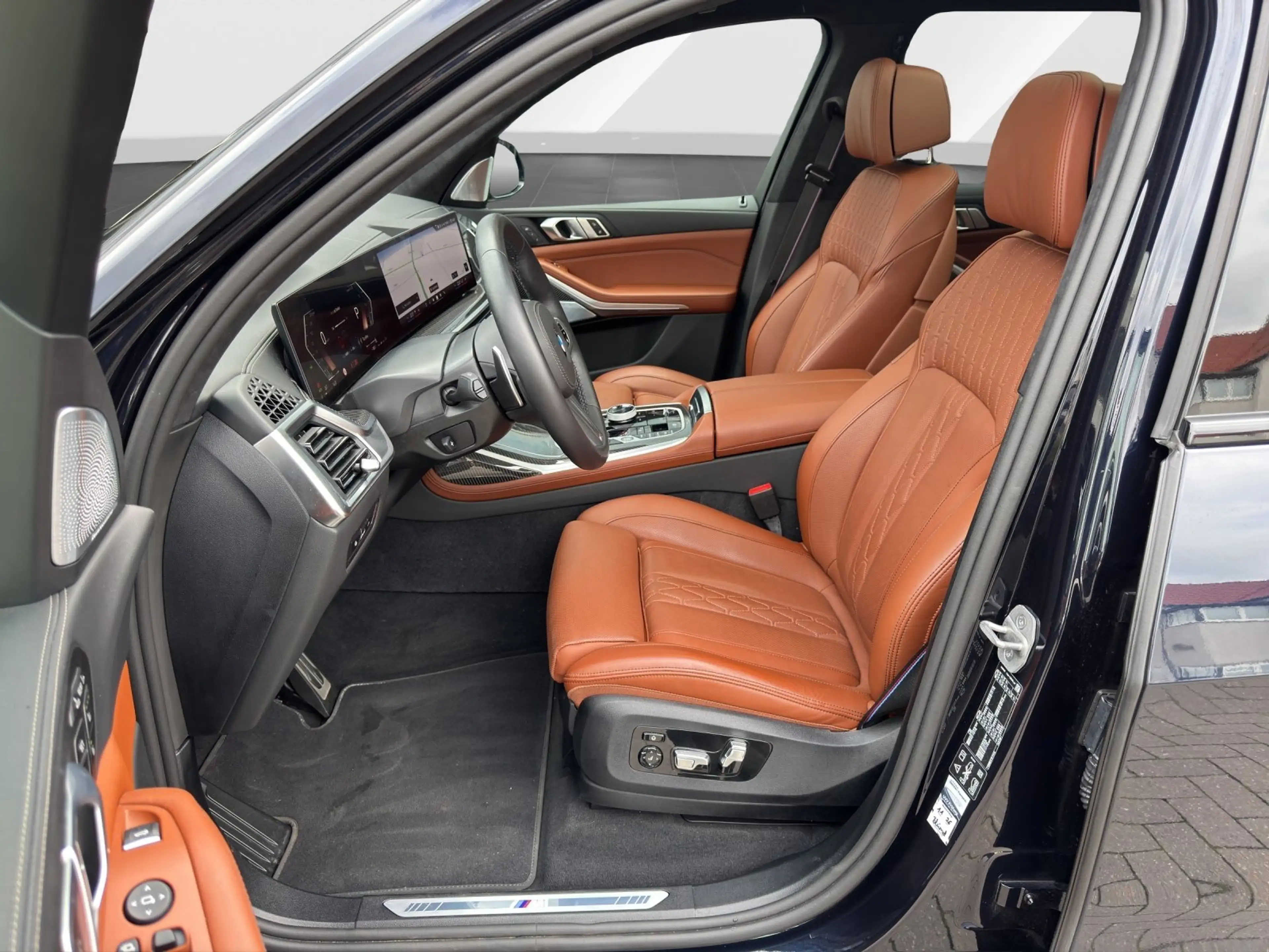 BMW X7 xDrive40d | M Sport Pro| UPE 143.990,-| IconicGlow — photo 11