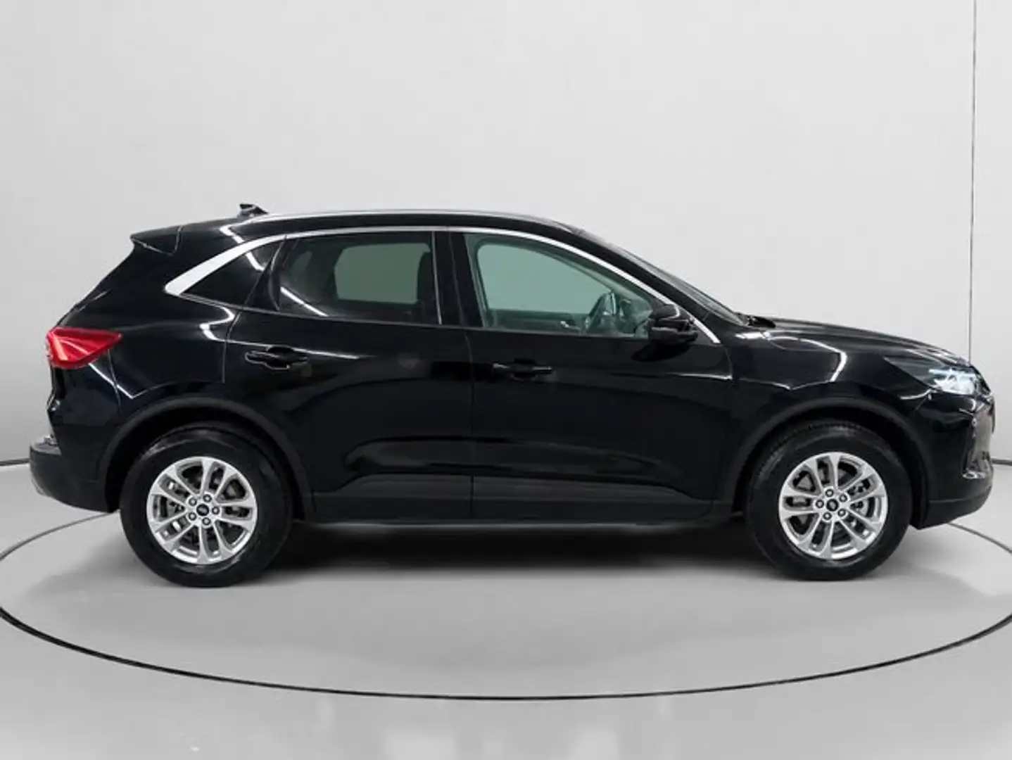 Ford Kuga 1.5 EcoBoost Titanium 4x2 110 kW (150 CV) Negro - 2