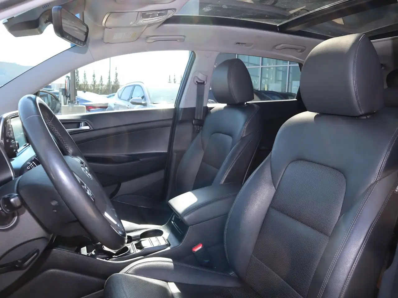 Hyundai TUCSON снимка Hyundai TUCSON