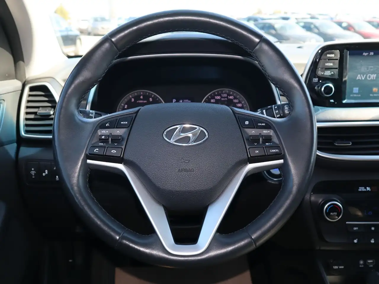 Hyundai TUCSON снимка Hyundai TUCSON