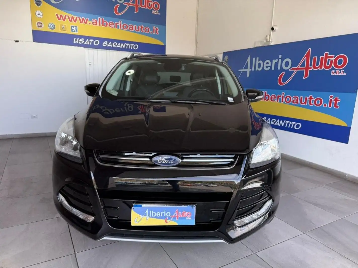 Ford Kuga 2.0 TDCI 150 CV S&S 4WD Titanium Nero - 2