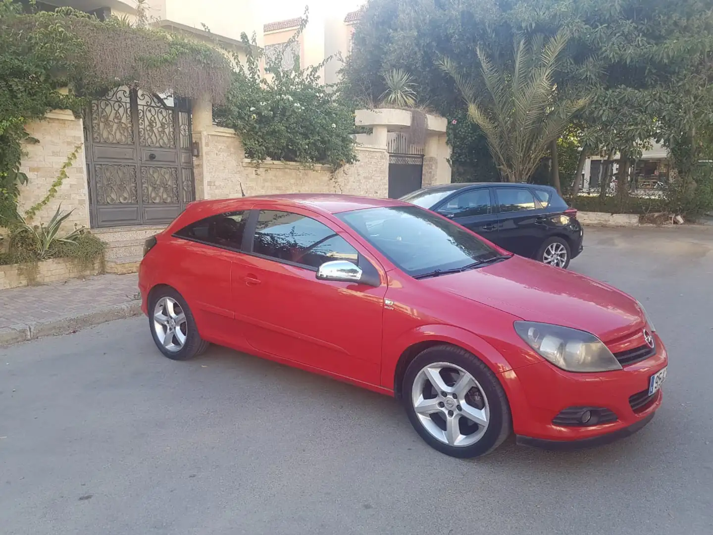 Opel Astra GTC - 2