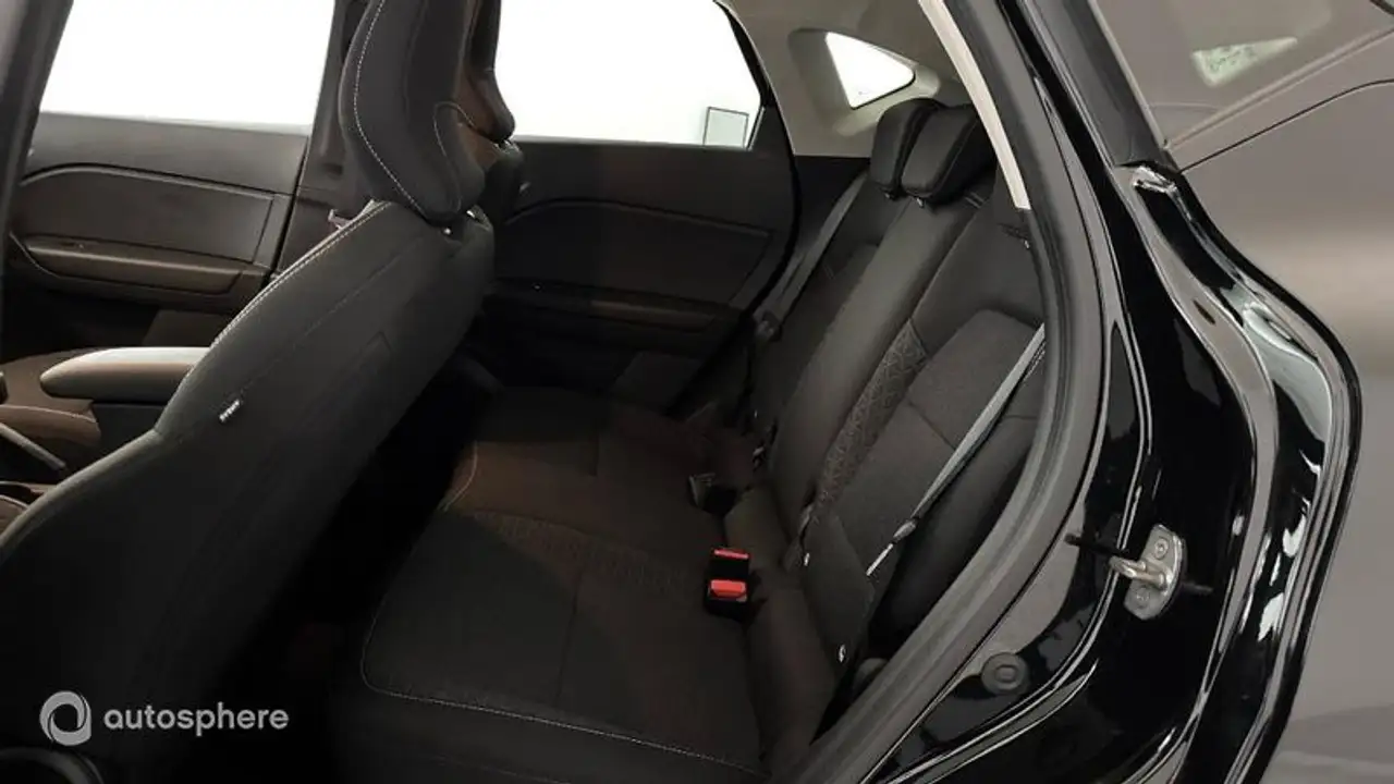 Renault Captur — photo 13