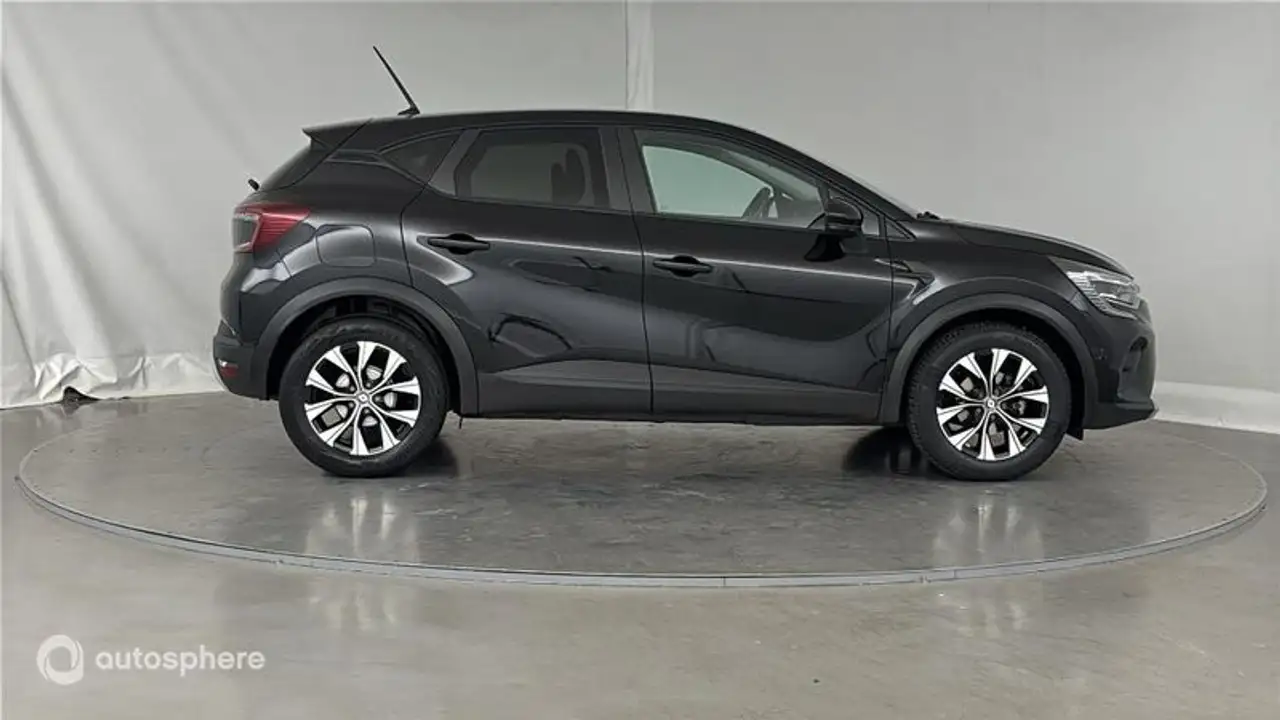 Renault Captur — photo 4
