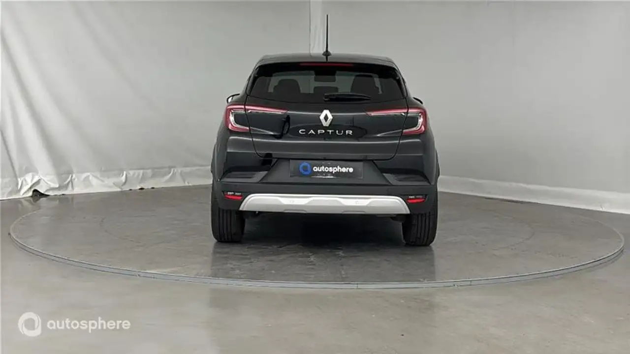 Renault Captur — photo 6