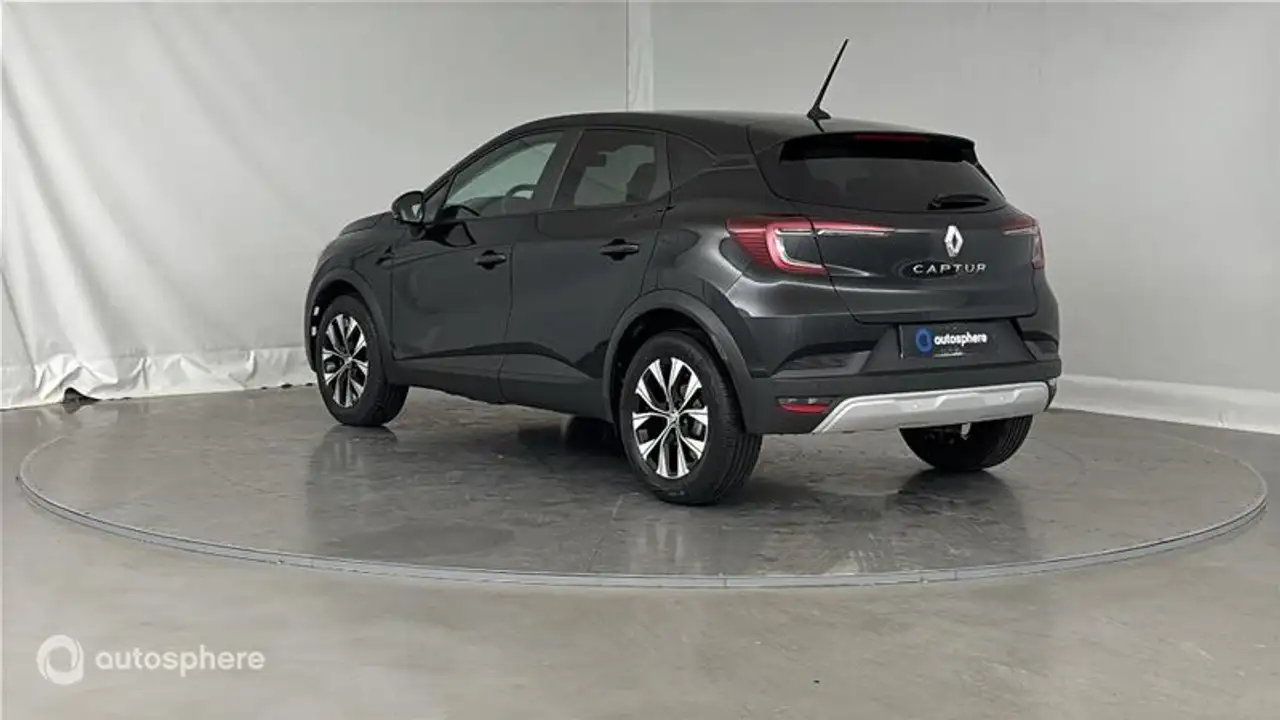 Renault Captur — photo 8