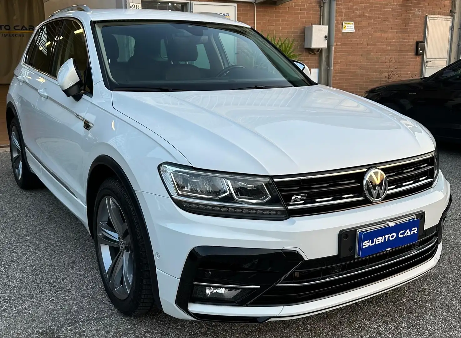 Volkswagen Tiguan 2.0 Tdi R-line 150cv Dsg Blanc - 1