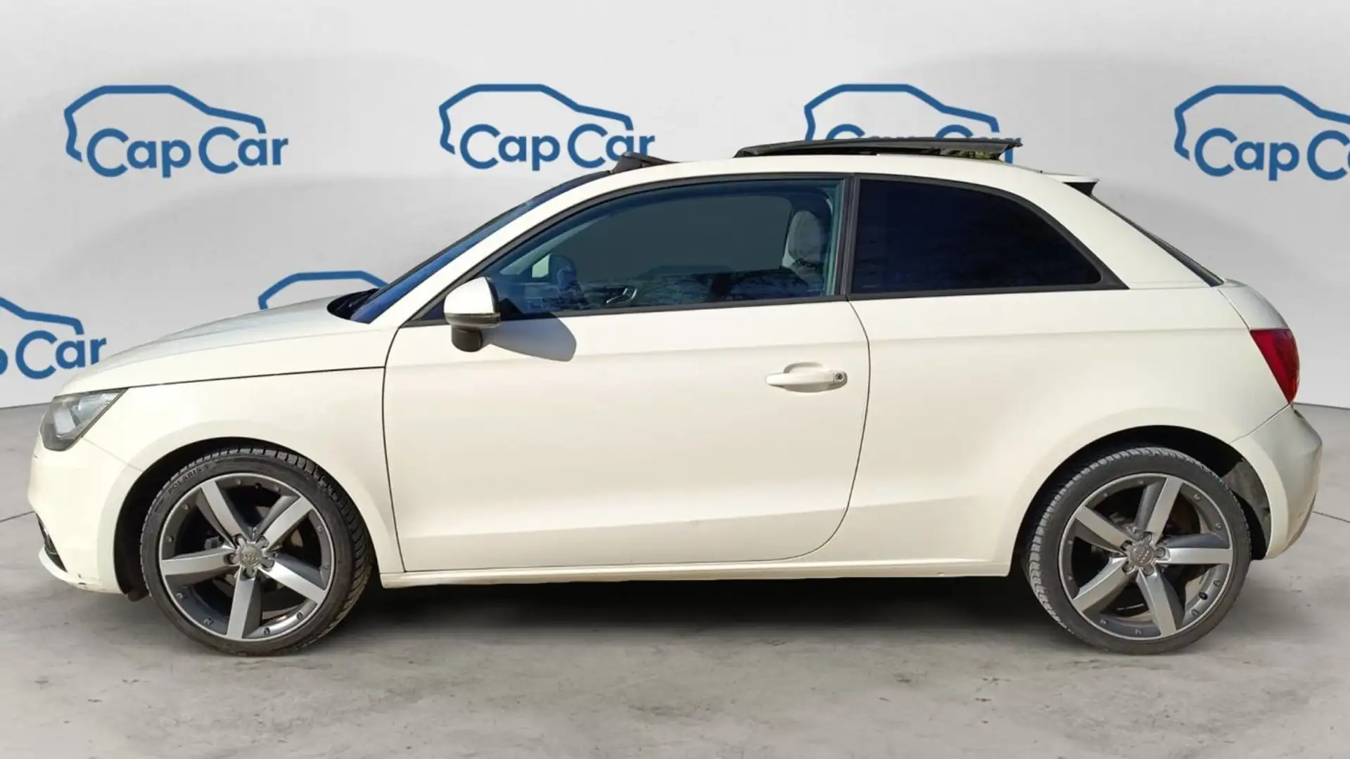 Audi A1 1.2 TFSI 85 Ambition - Toit ouvrant Blanc - 2
