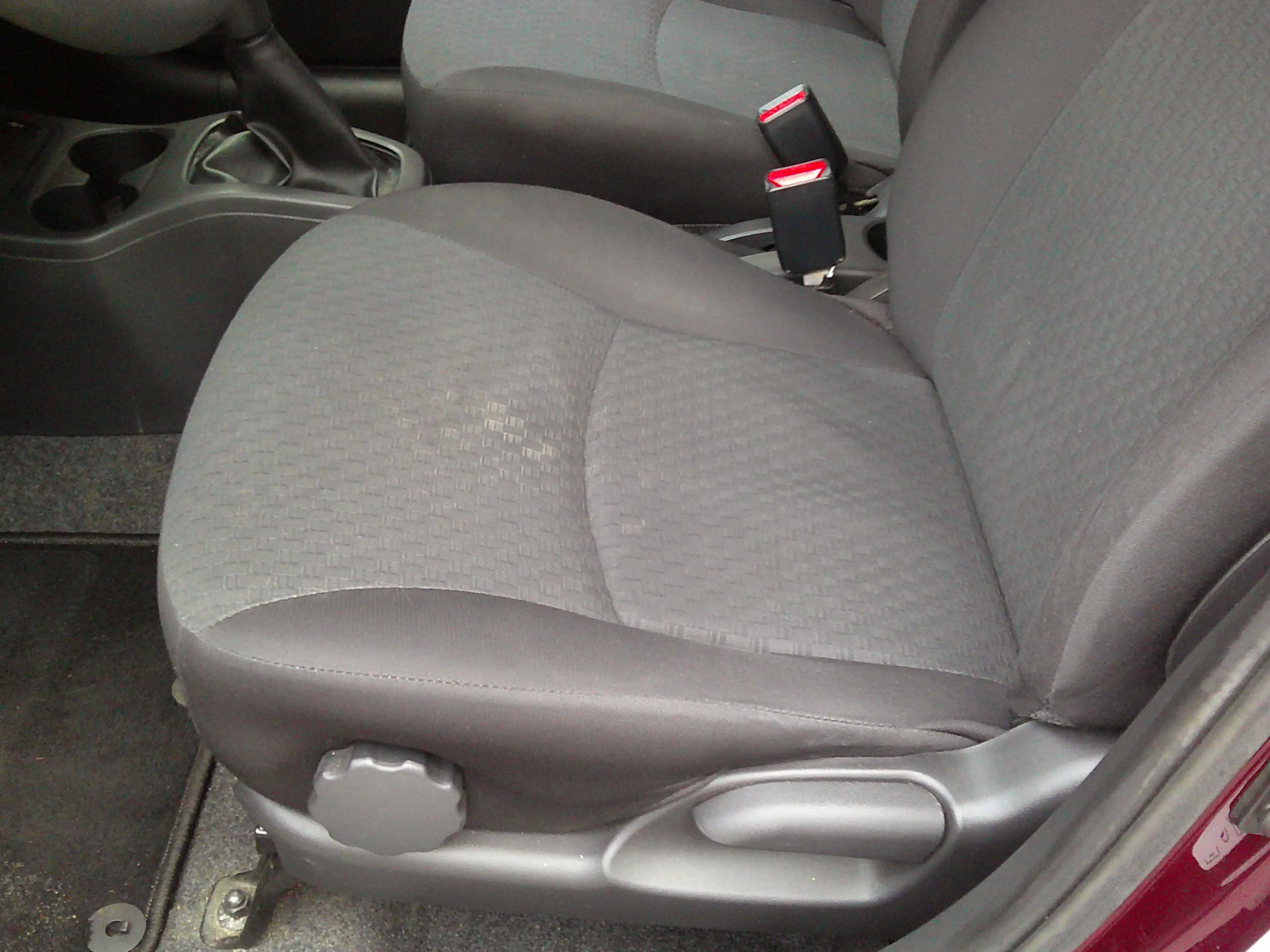Mitsubishi Space Star 1.0 Cool+ Staat in De Krim — photo 15
