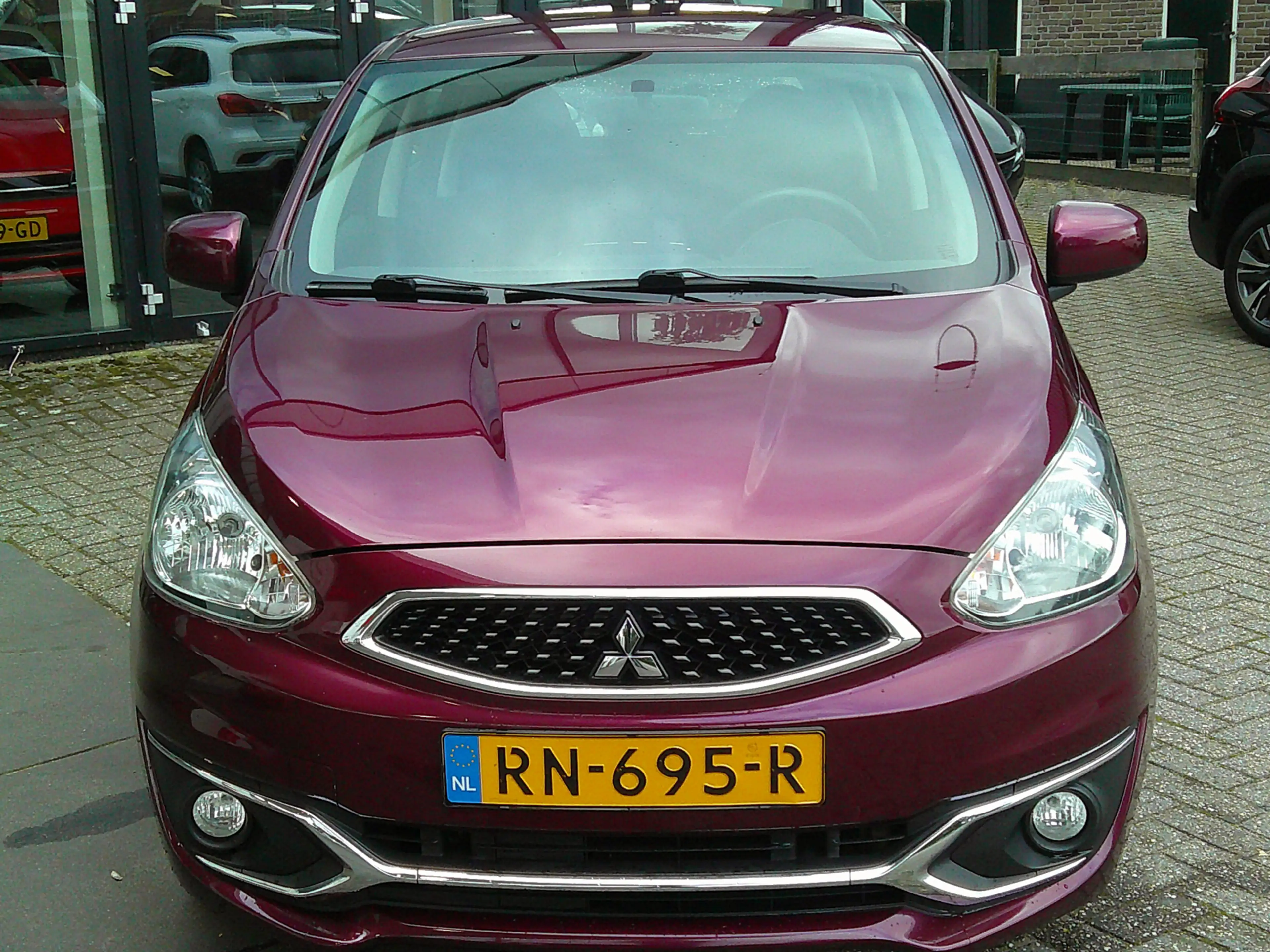 Mitsubishi Space Star 1.0 Cool+ Staat in De Krim — photo 8