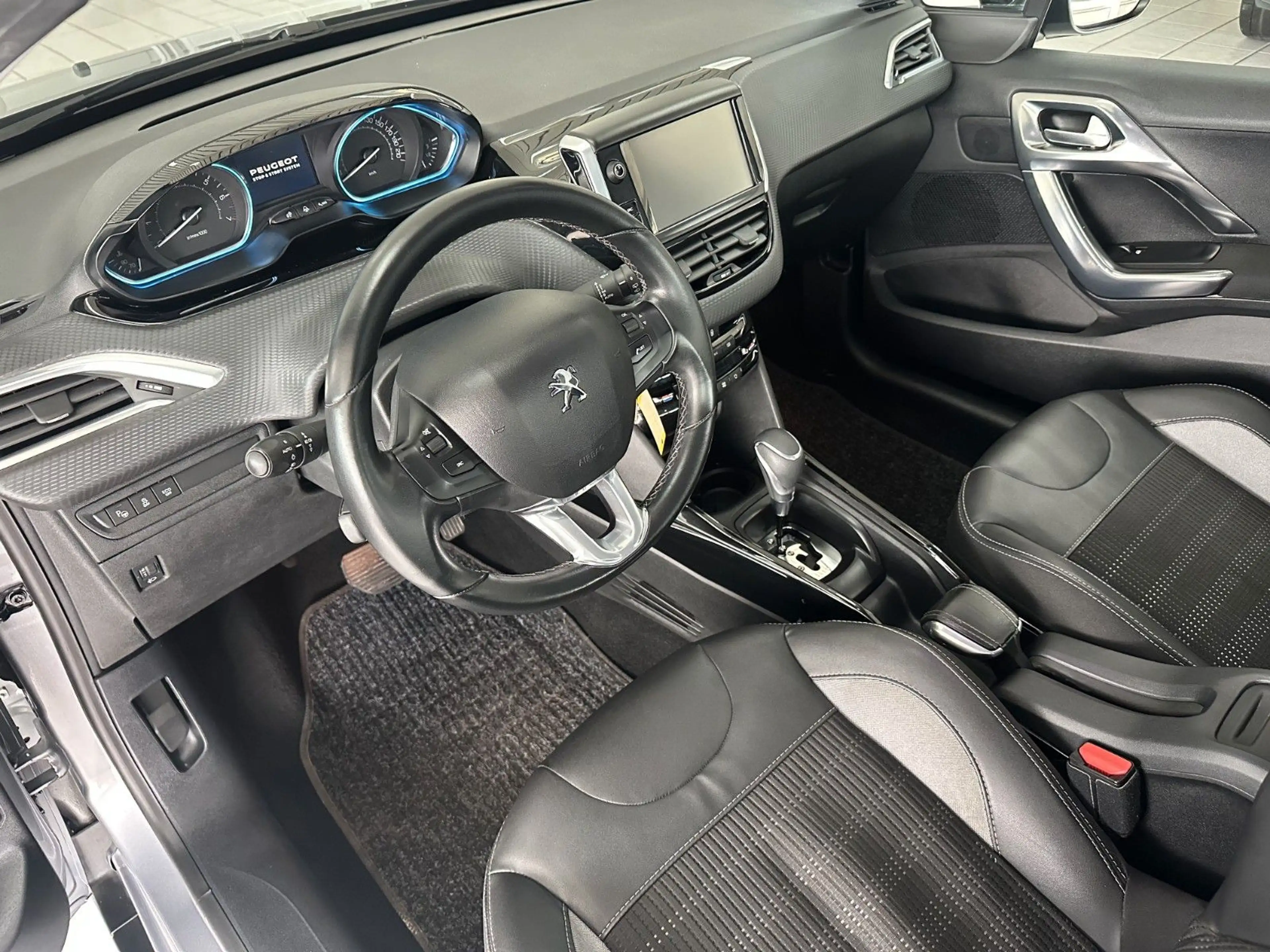 Peugeot 2008 Allure*Kamera*CarPlay*Tempo*PDC*SHZ*DAB* — photo 9