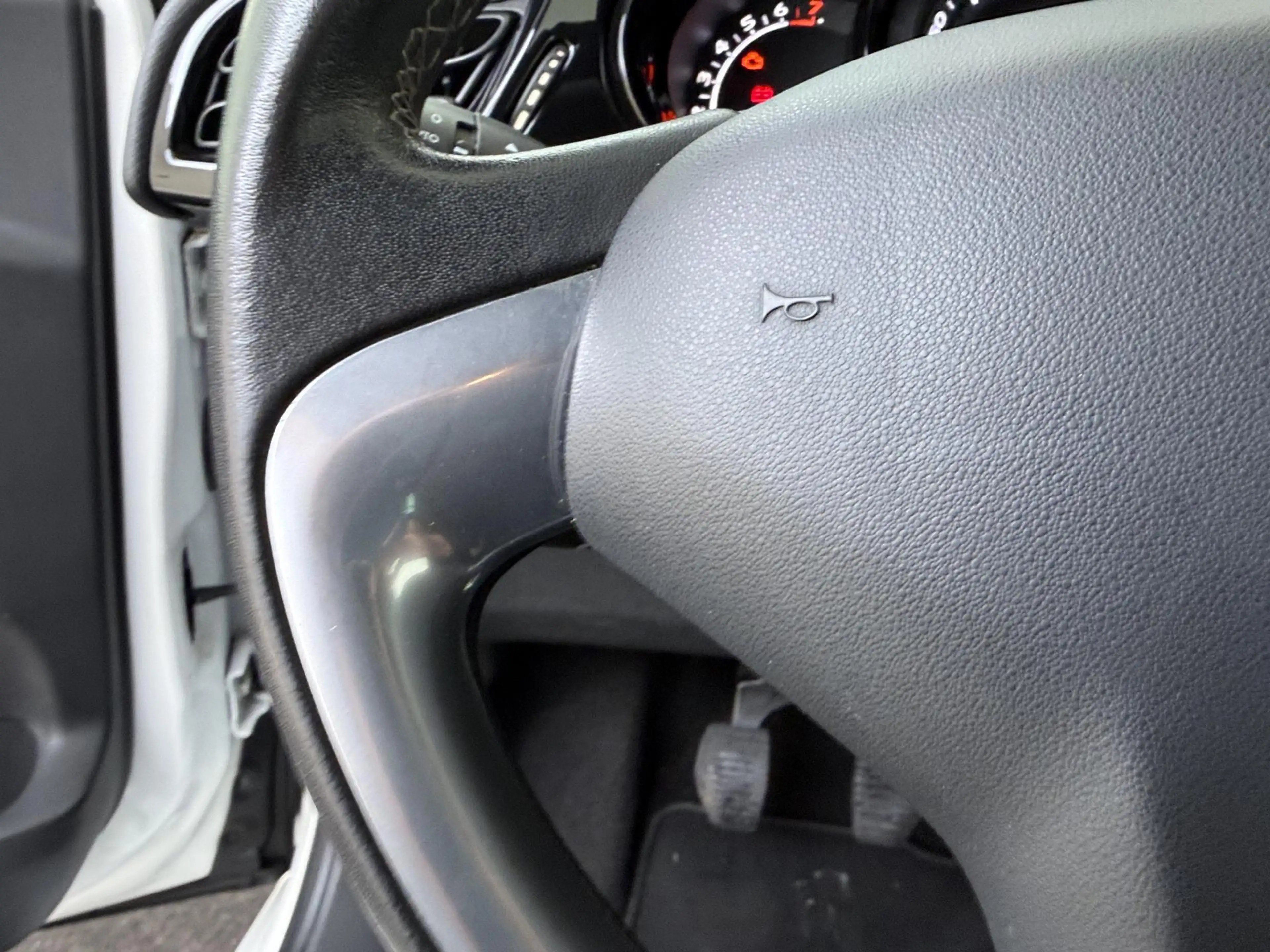 DS Automobiles DS 3 1.2 PureTech So Chic | Lichtmetalen velgen | Airco — photo 13