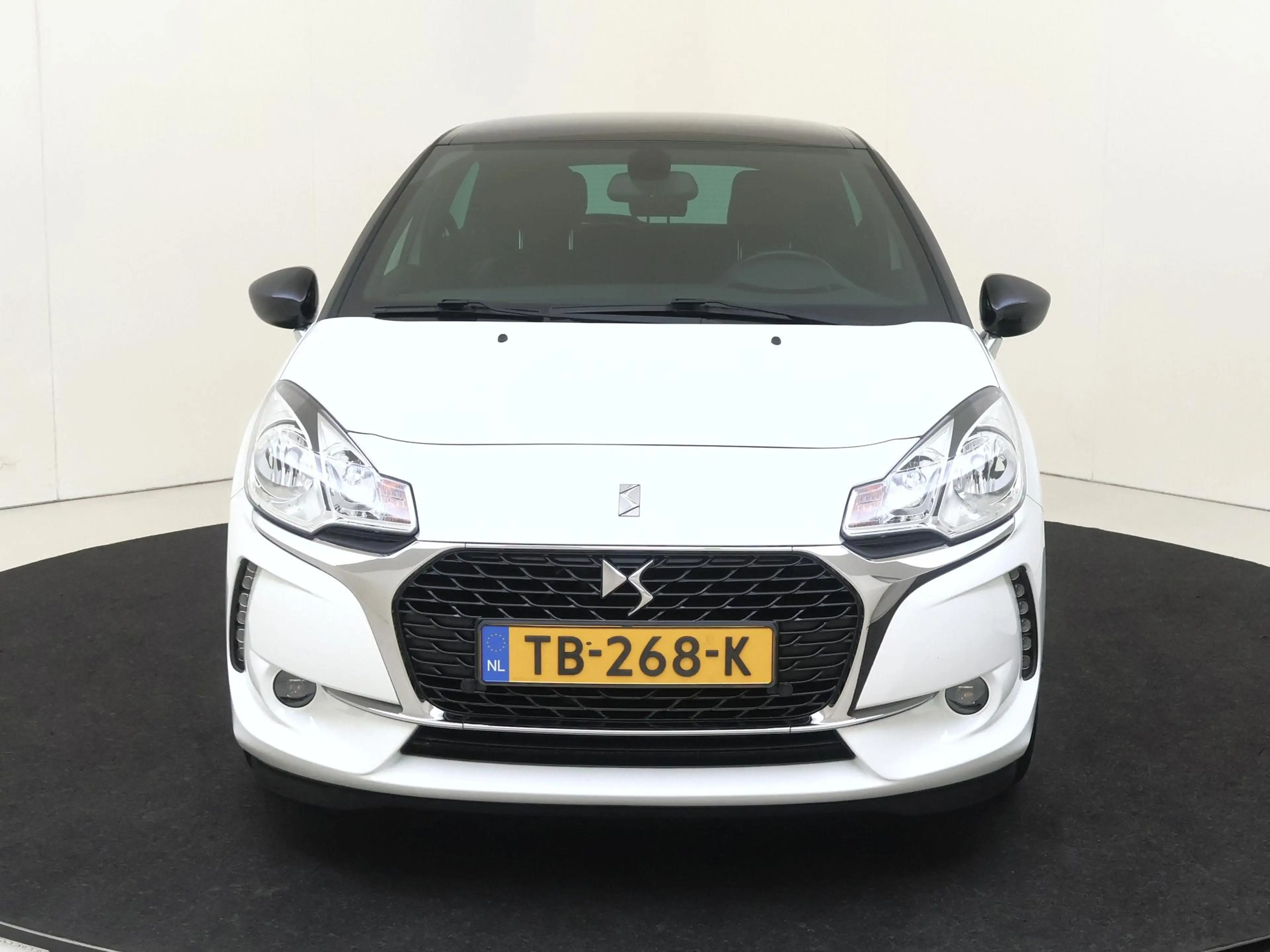 DS Automobiles DS 3 1.2 PureTech So Chic | Lichtmetalen velgen | Airco — photo 6