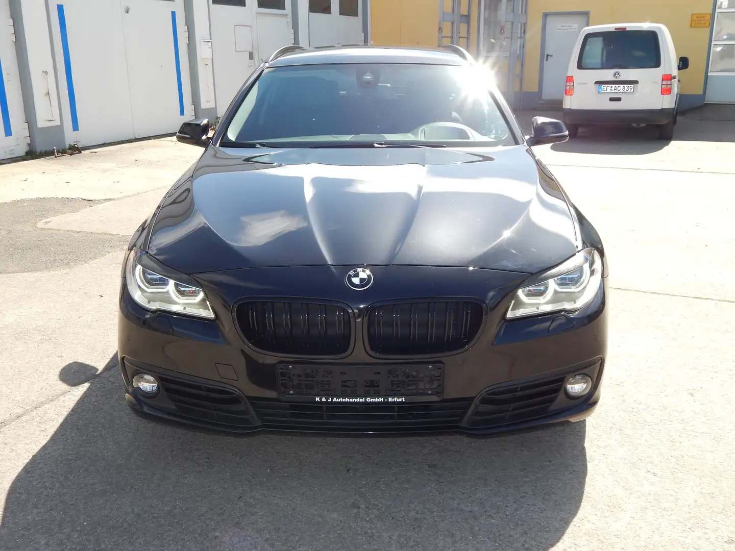 BMW 530 530 d xDrive*TÜV-NEU*SITZH*LED*LM*TEMPOM*LEDER* Schwarz - 2