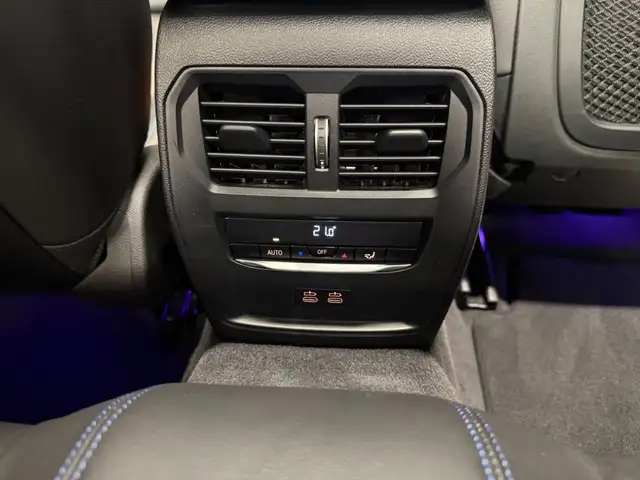 BMW M4 view 25