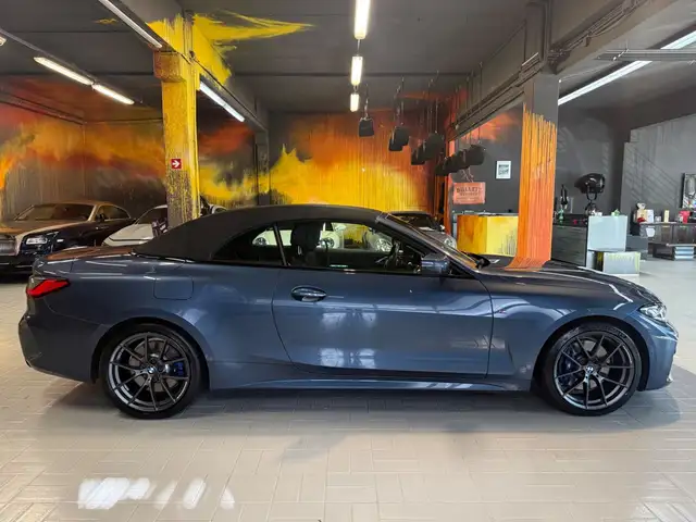 BMW M4 view 7
