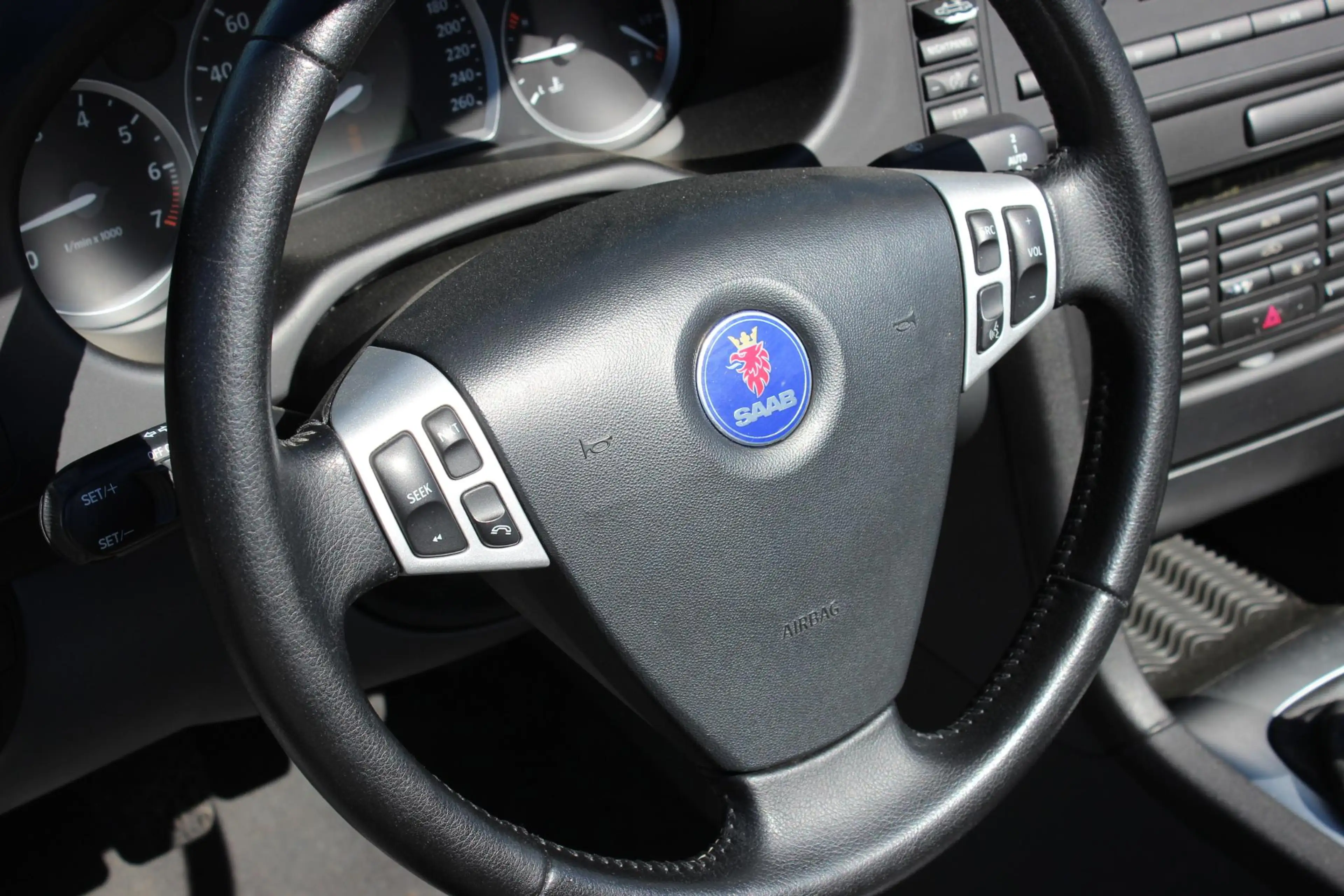 Saab 9-3 Cabrio 1.8t Vector — photo 12