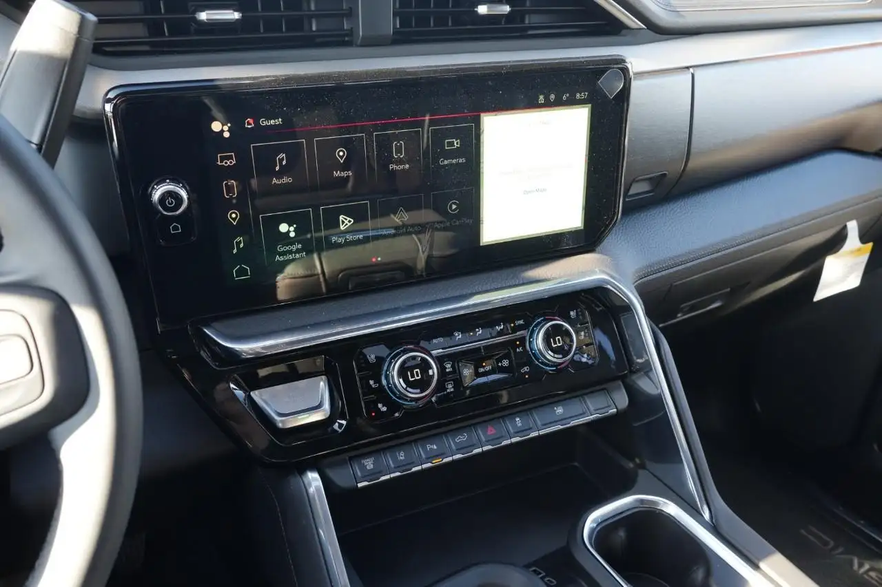 GMC Sierra 3500HD снимка GMC Sierra 3500HD