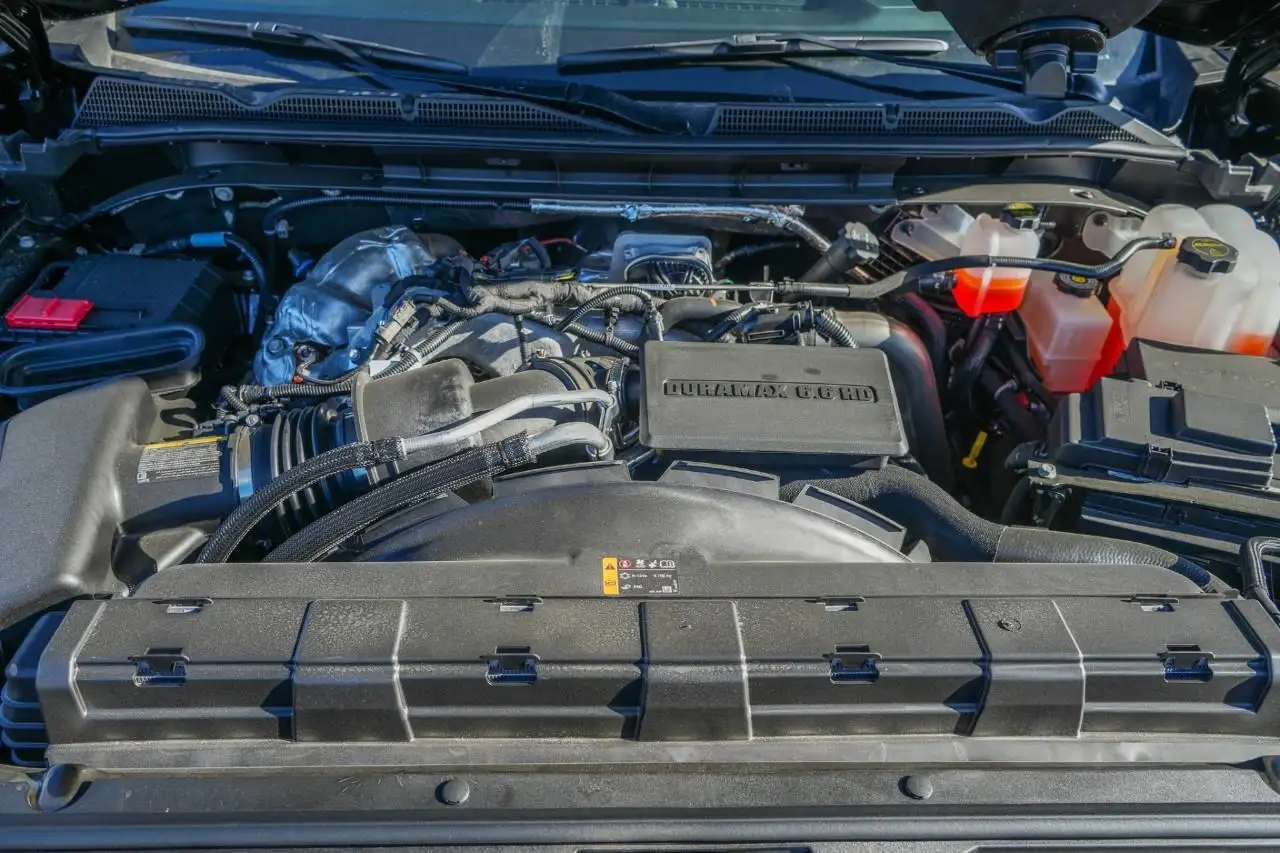 GMC Sierra 3500HD снимка GMC Sierra 3500HD
