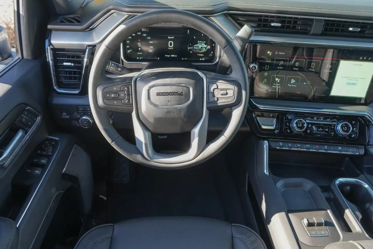 GMC Sierra 3500HD снимка GMC Sierra 3500HD