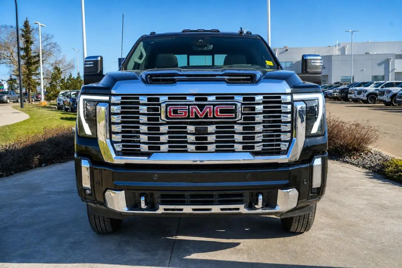 GMC Sierra 3500HD снимка GMC Sierra 3500HD