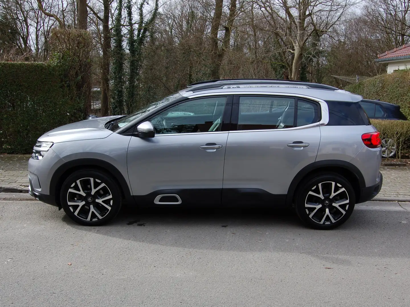 Citroen C5 Aircross C5 Aircross 1.5 BlueHDi Shine S GPS CAMERA DEMI-CU Grau - 1
