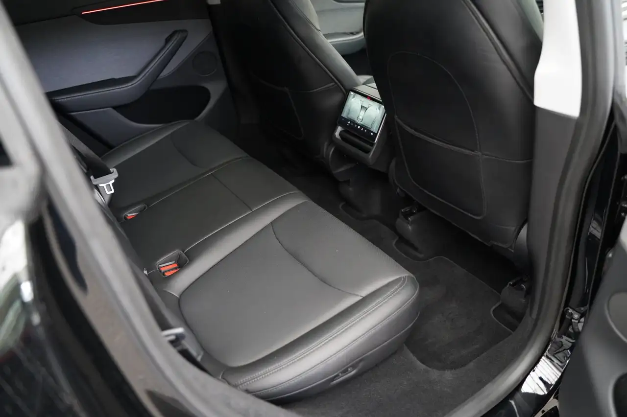 Tesla Model Y RWD Premium *AHK*foliert*, миниатюра 24