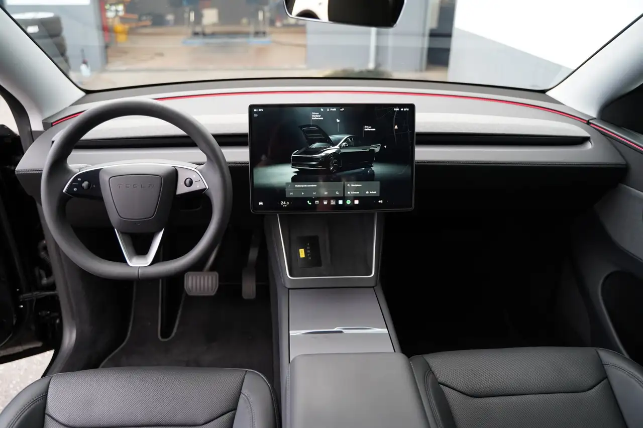 Tesla Model Y RWD Premium *AHK*foliert*, миниатюра 2