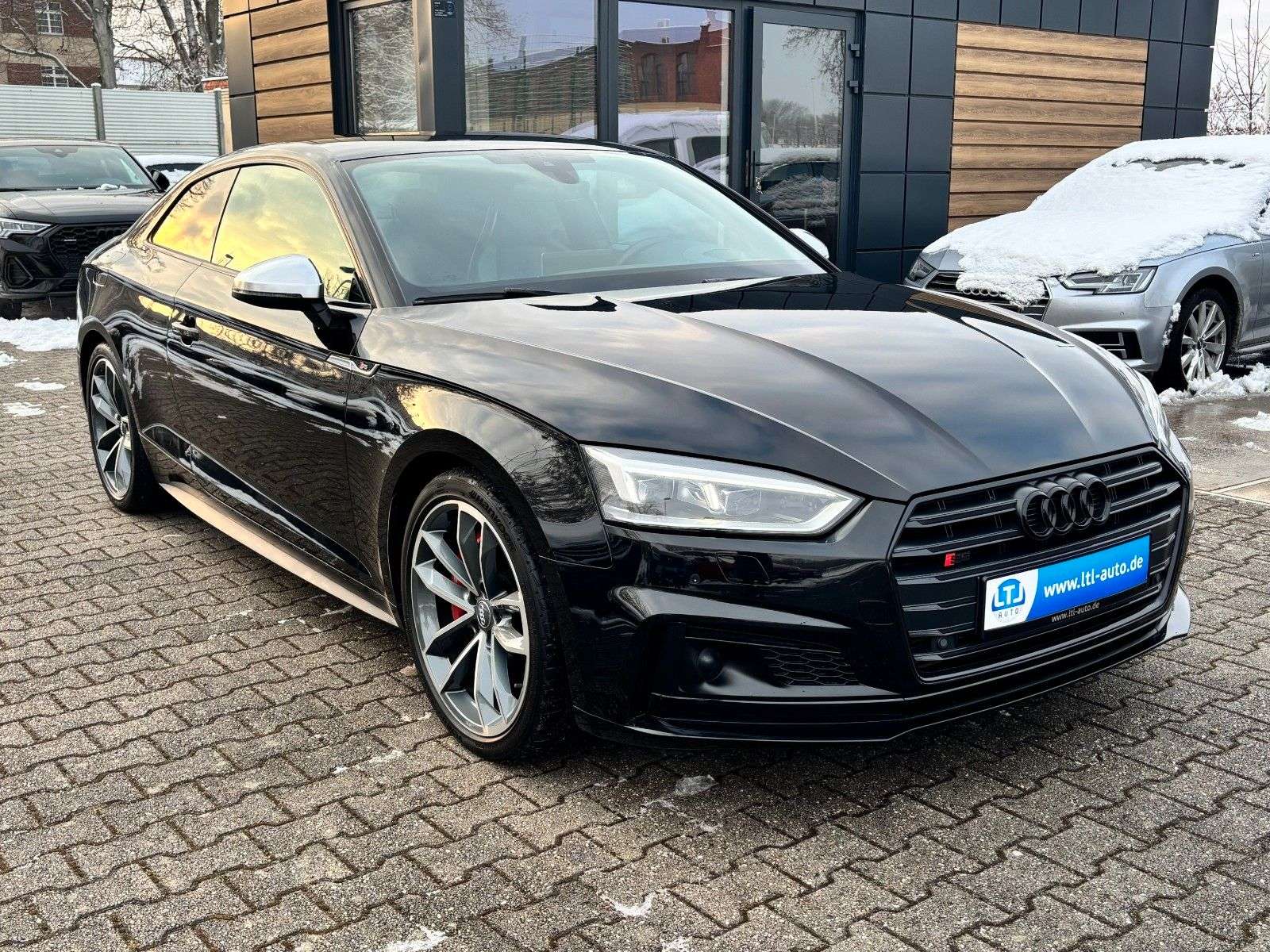 Second hand Audi S5 3.0