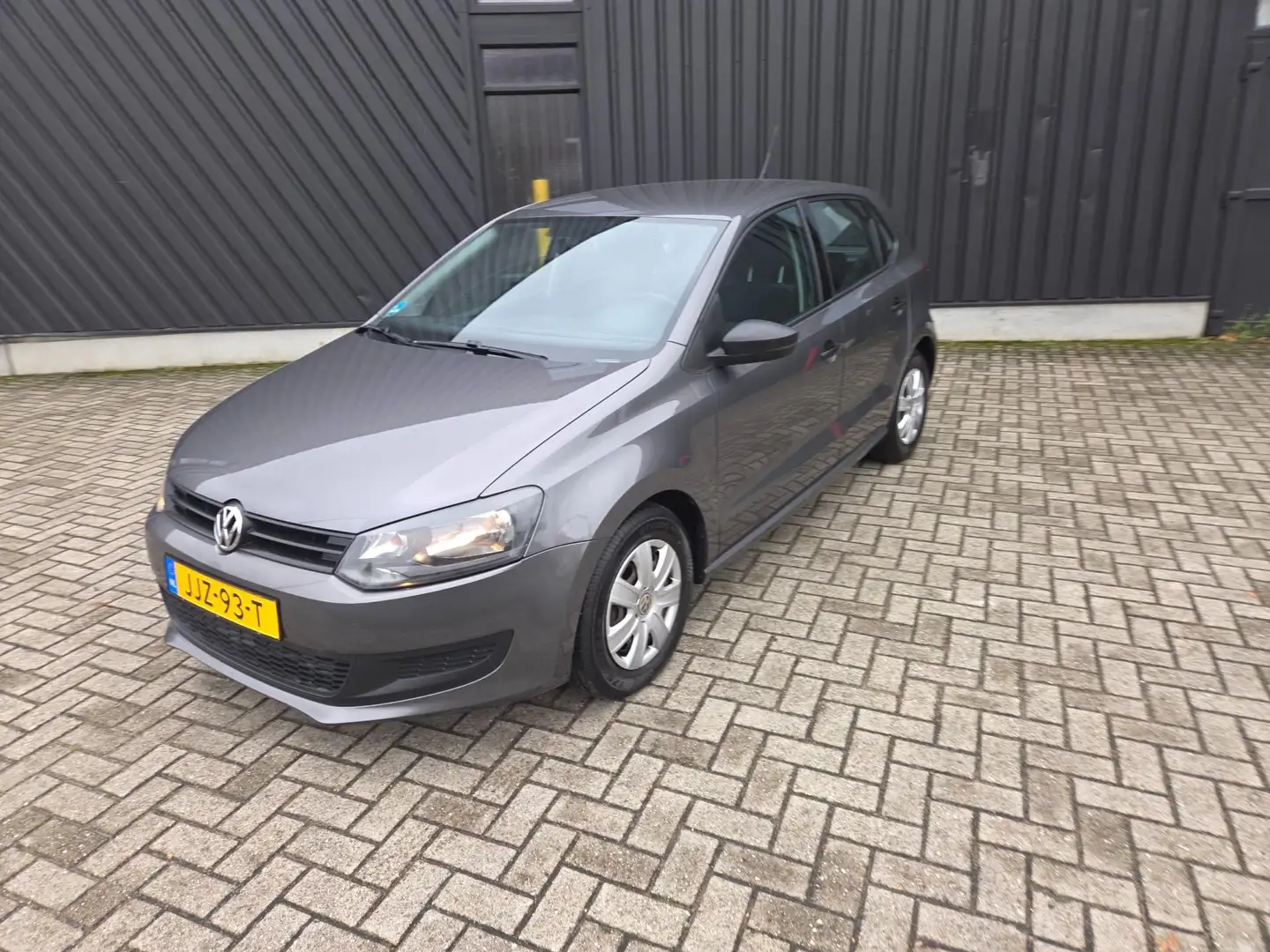 Volkswagen Polo 1.2 Easyline Airco Apk tot 07-2027 Mooie Auto Grijs - 1