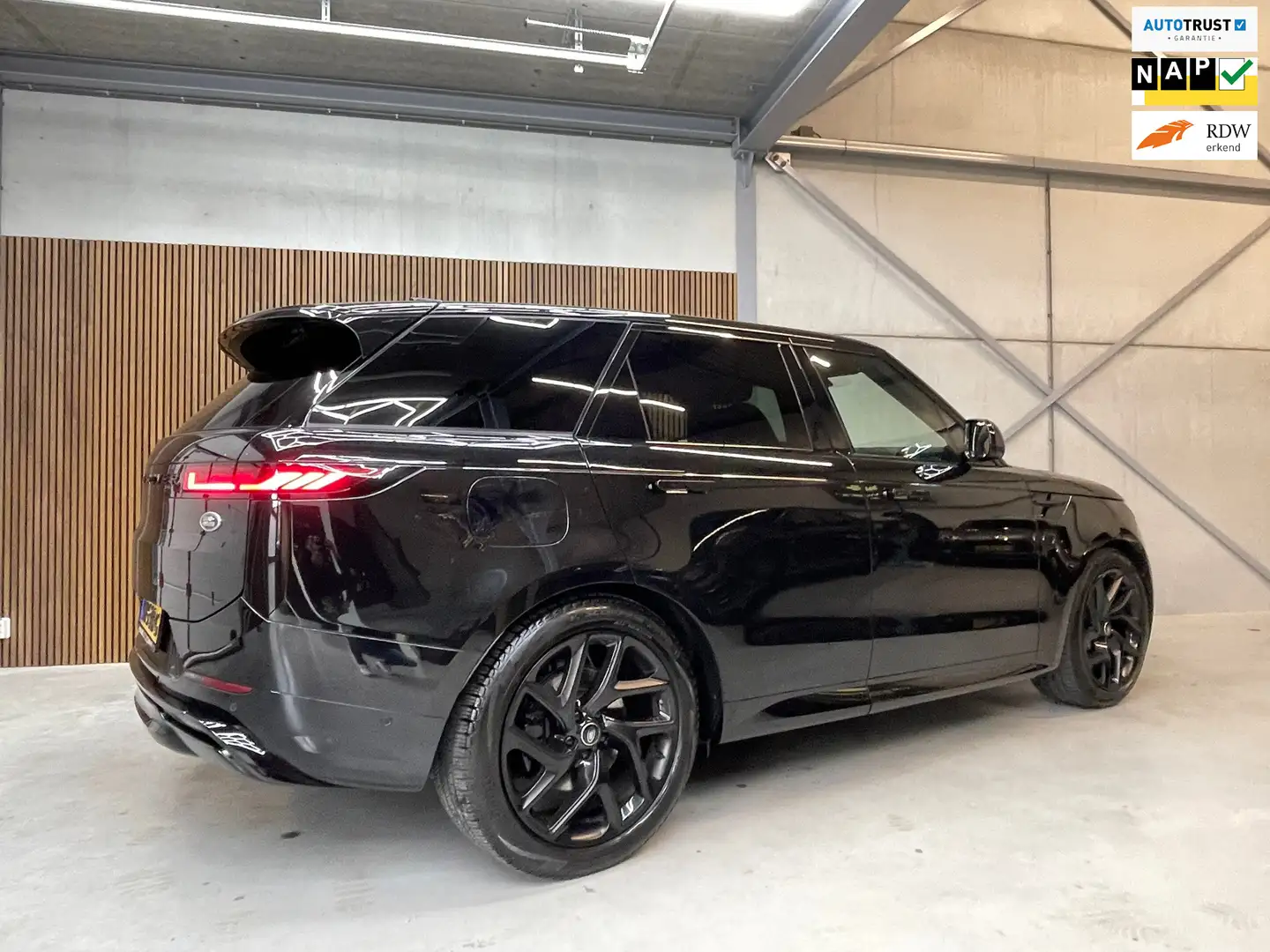Land Rover Range Rover Sport 3.0 D300 Dynamic SE Negro - 1