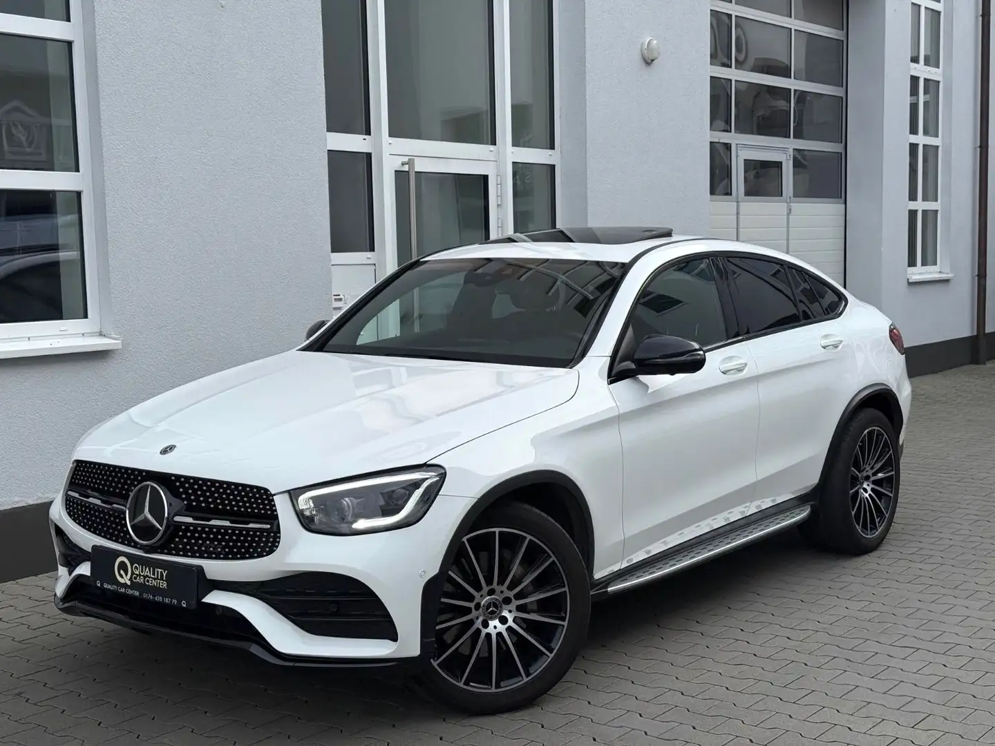 Mercedes-Benz GLC 400 d Coupe AMG 4Matic *SHD*360°*AHK*DISTR+* Weiß - 2