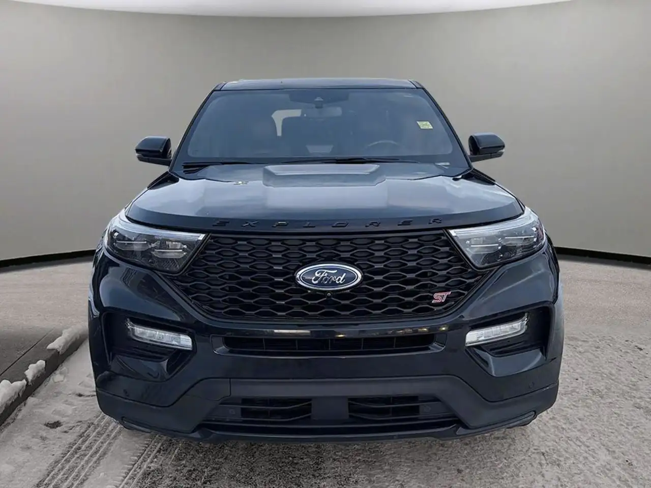 Ford Explorer снимка Ford Explorer