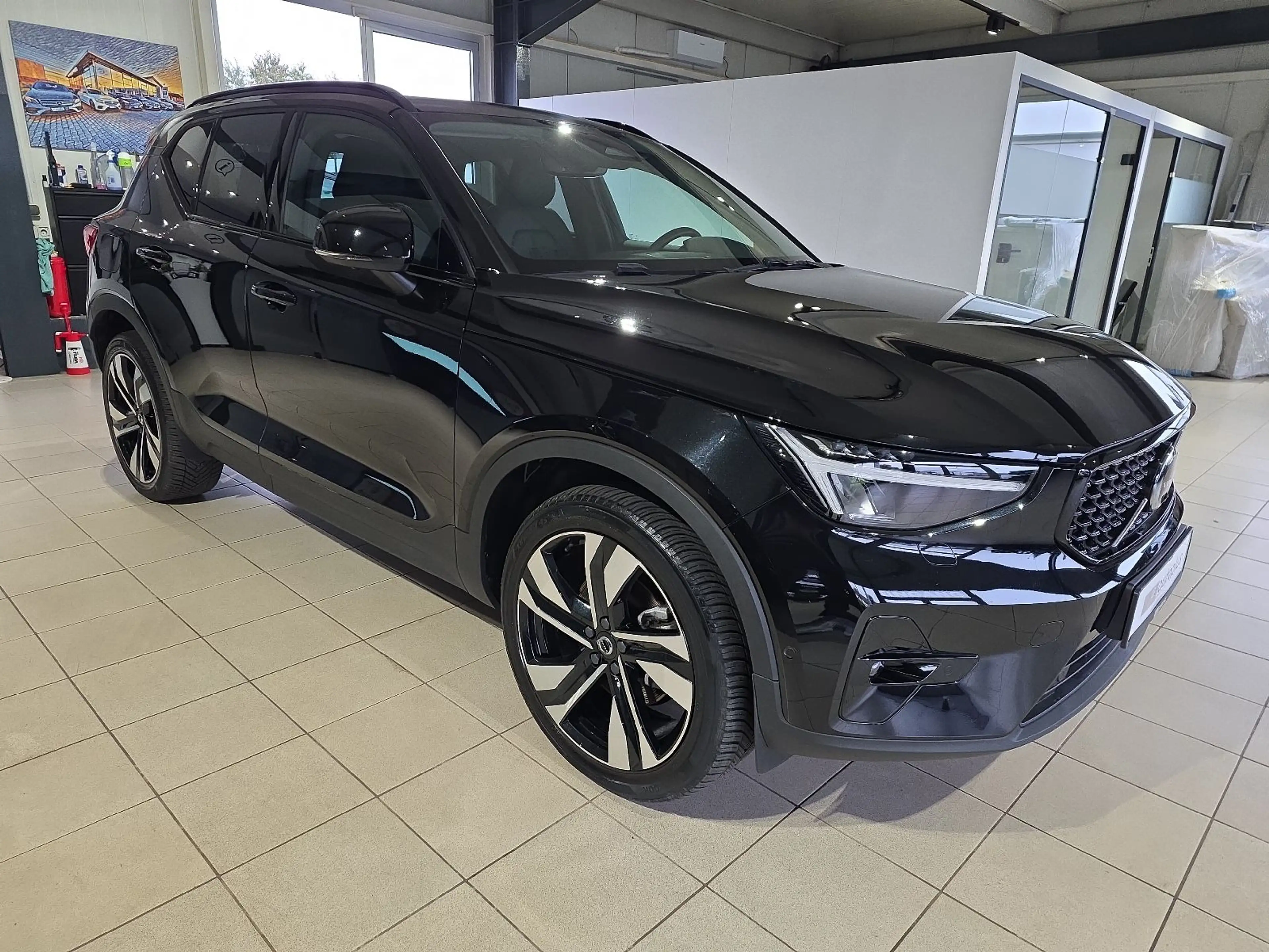 Volvo XC40 B4 Ultra Dark ACC BLIS 360° Leder 20Zoll — photo 5