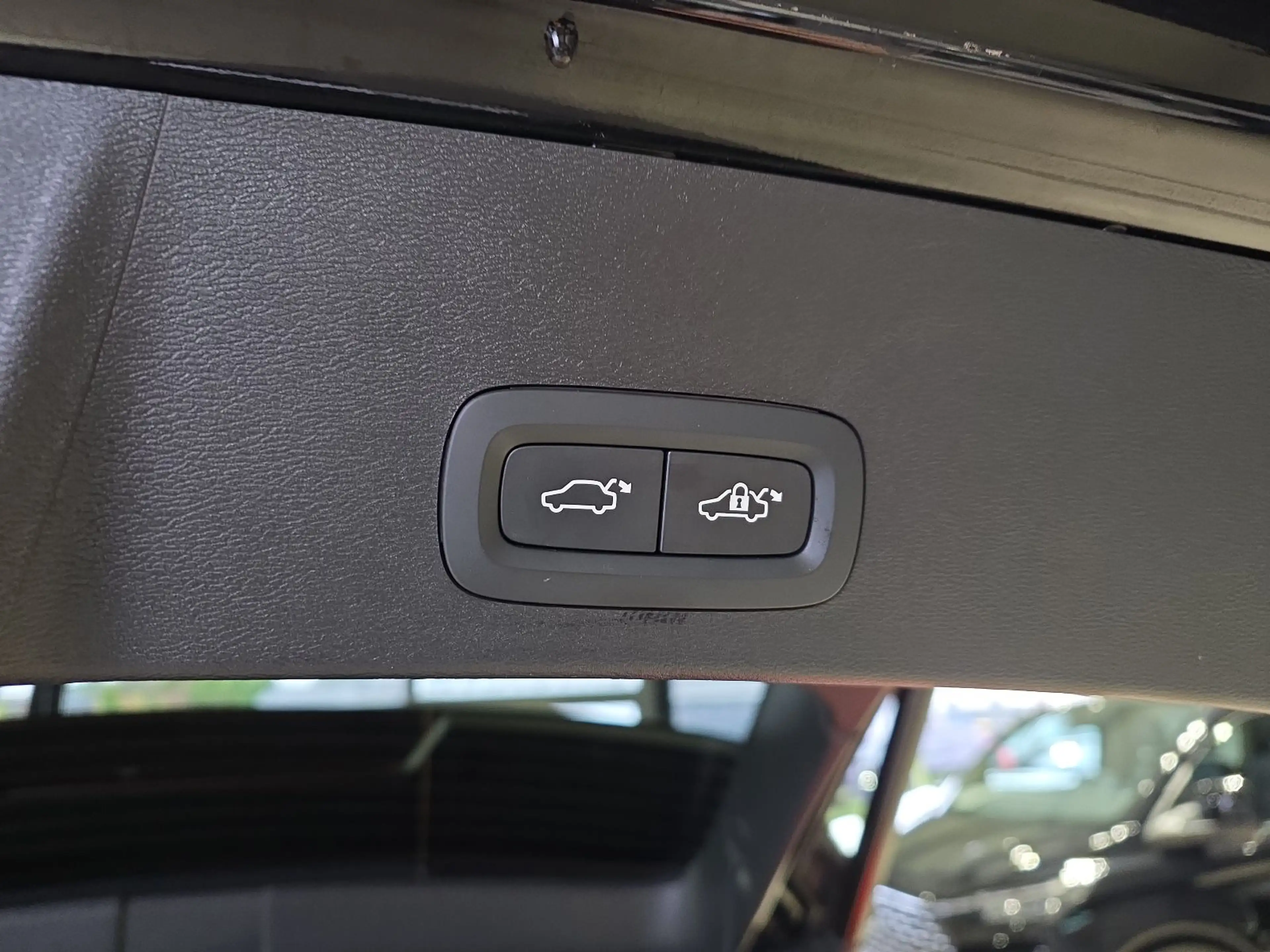 Volvo XC40 B4 Ultra Dark ACC BLIS 360° Leder 20Zoll — photo 15