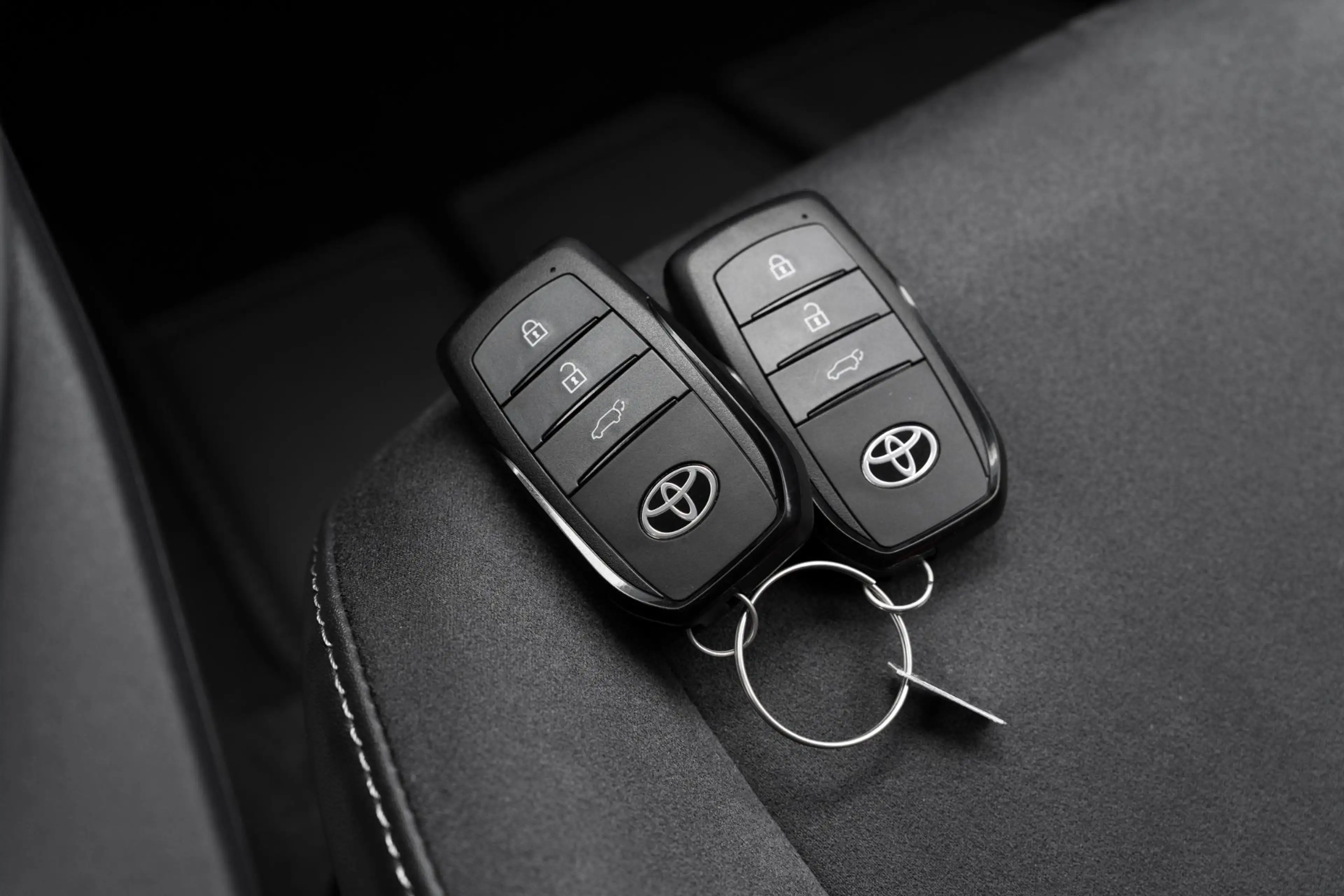 Toyota C-HR+ Executive AWD 77 kWh — photo 31