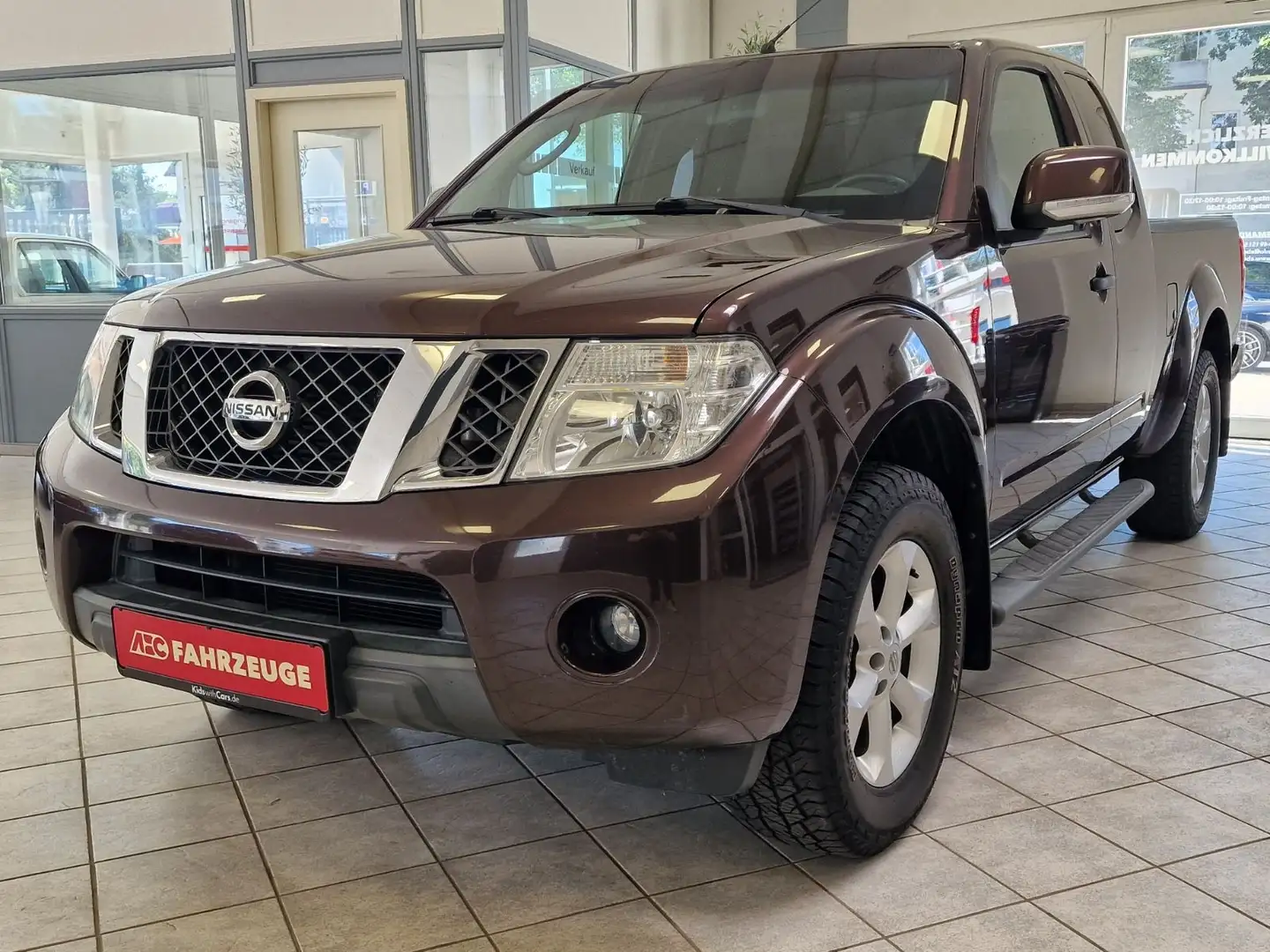 Nissan Navara Pickup King Cab SE 4X4 Noir - 2
