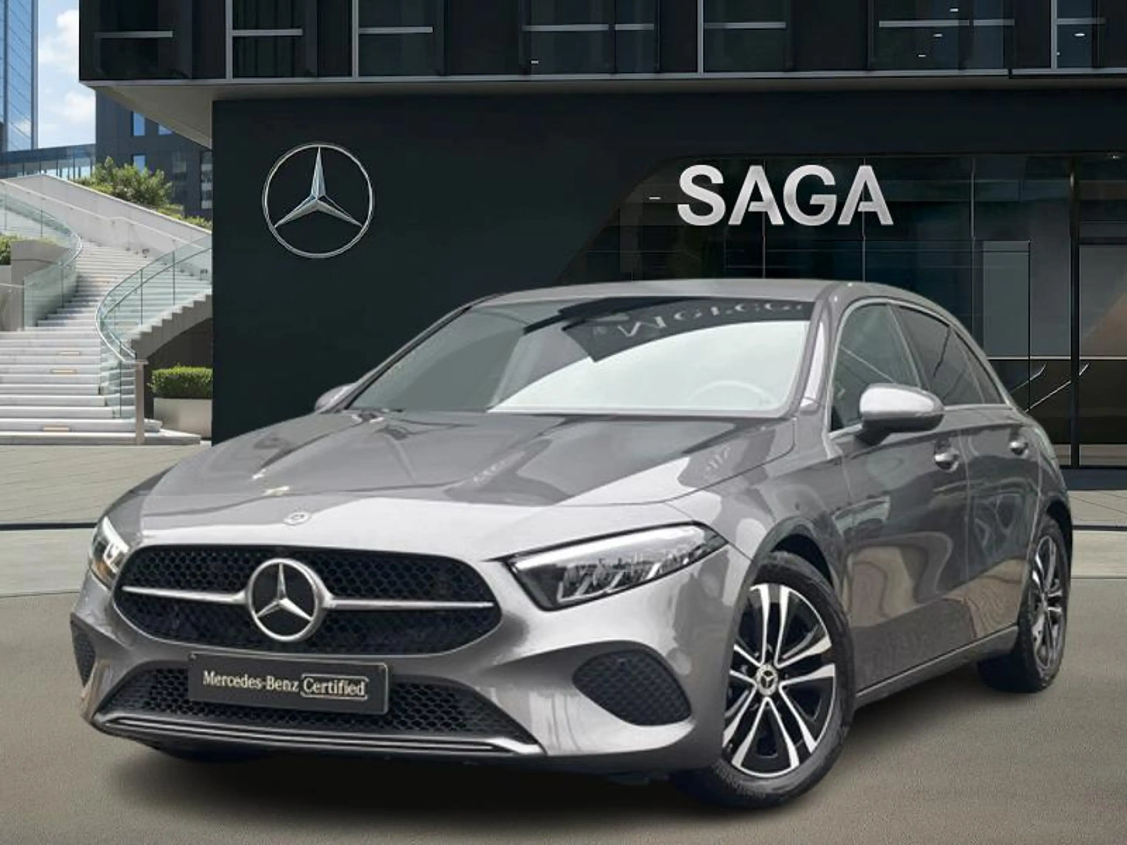 Mercedes-Benz A 180 Luxury Line