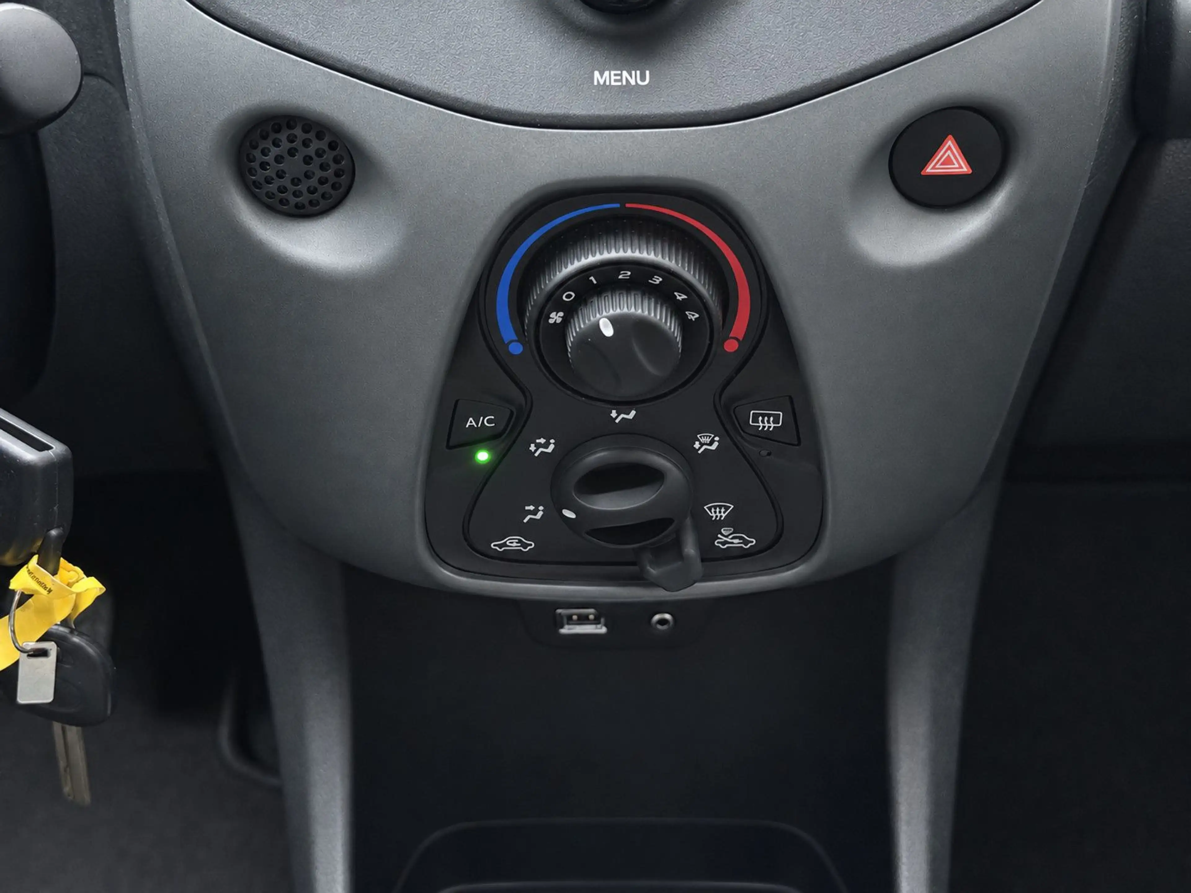 Toyota Aygo x-play Automatik *2.Hand/USB/AUX/Bluetooth* — photo 14