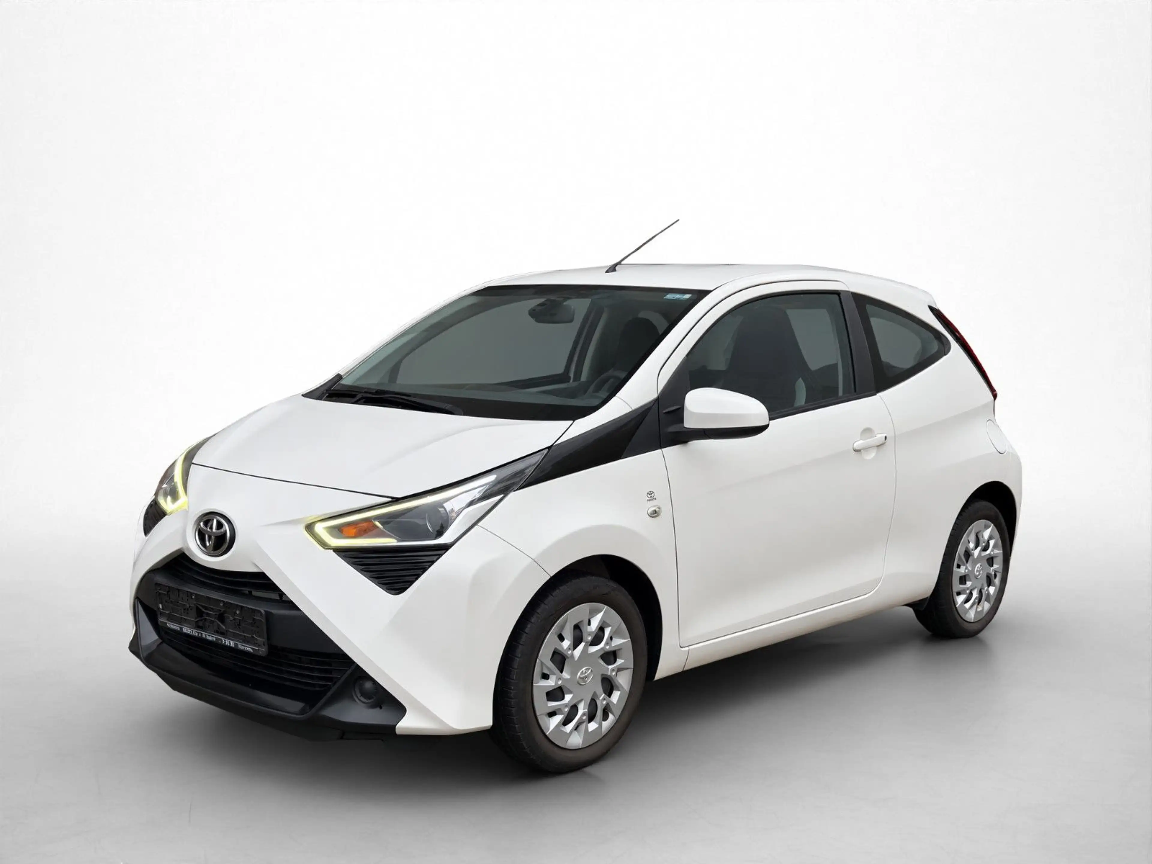 Toyota Aygo x-play Automatik *2.Hand/USB/AUX/Bluetooth*