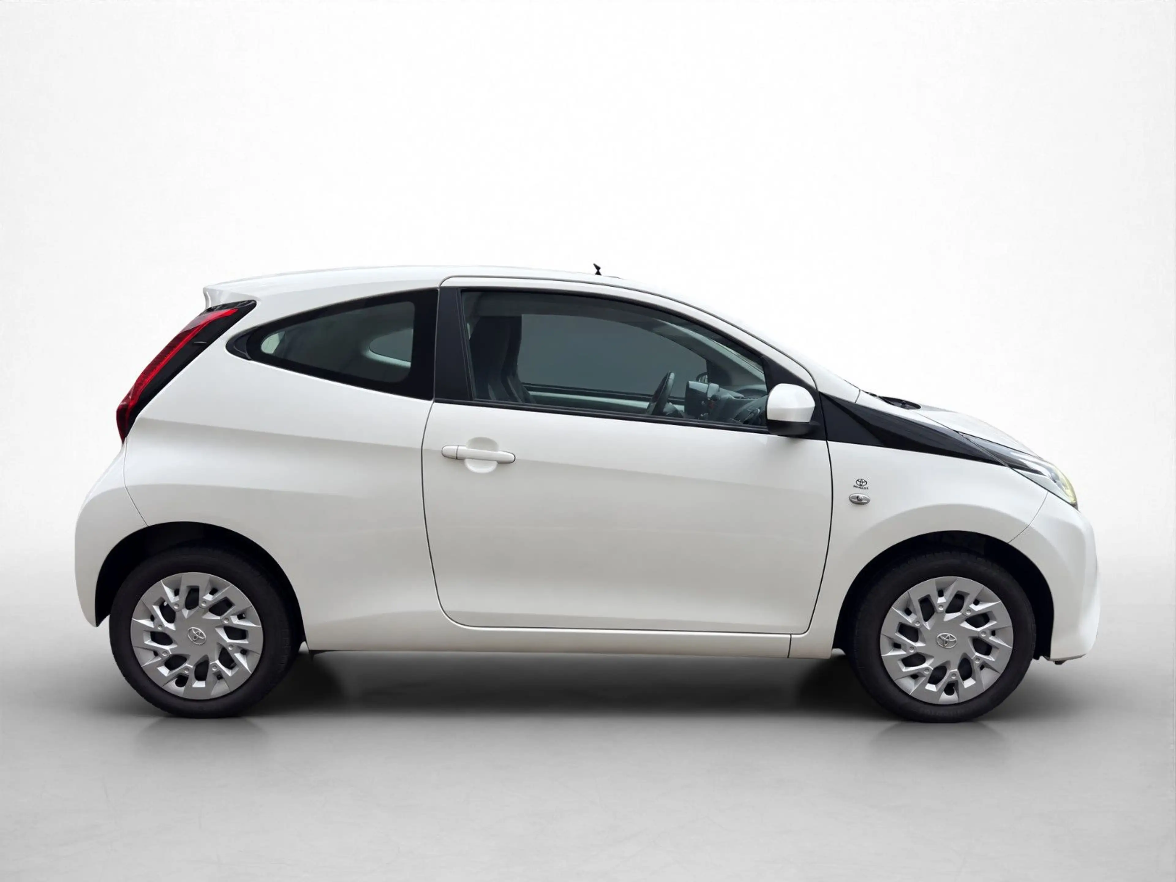 Toyota Aygo x-play Automatik *2.Hand/USB/AUX/Bluetooth* — photo 4