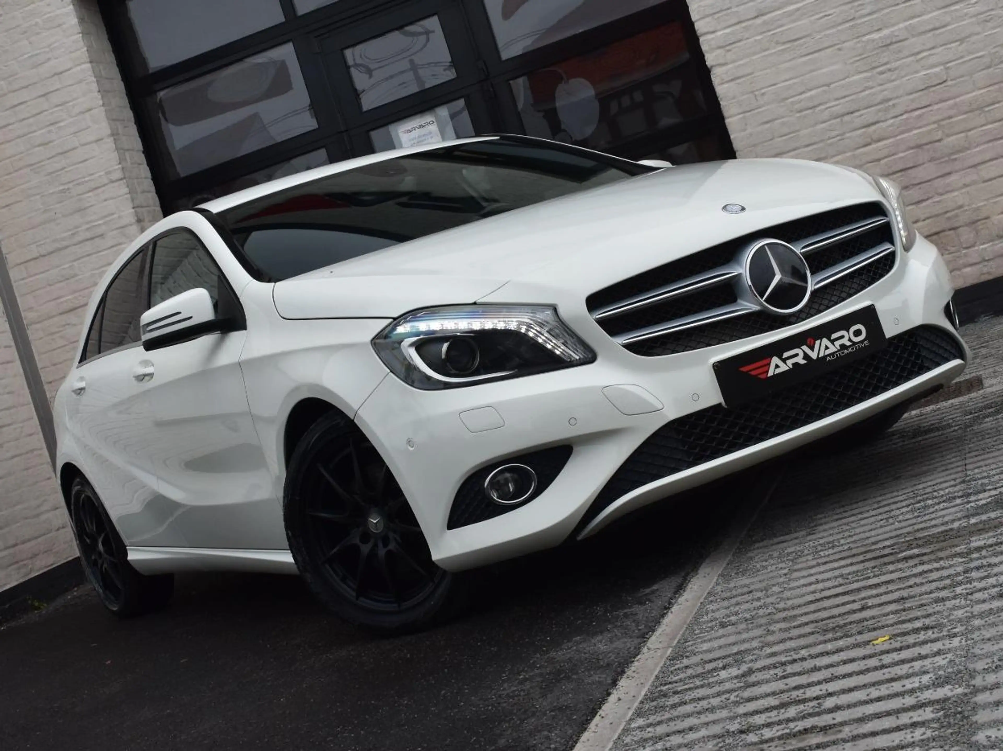 Mercedes-Benz A 180 I Navi / Xenon / Leder / PDC / Verw Zetels / Garantie — photo 7