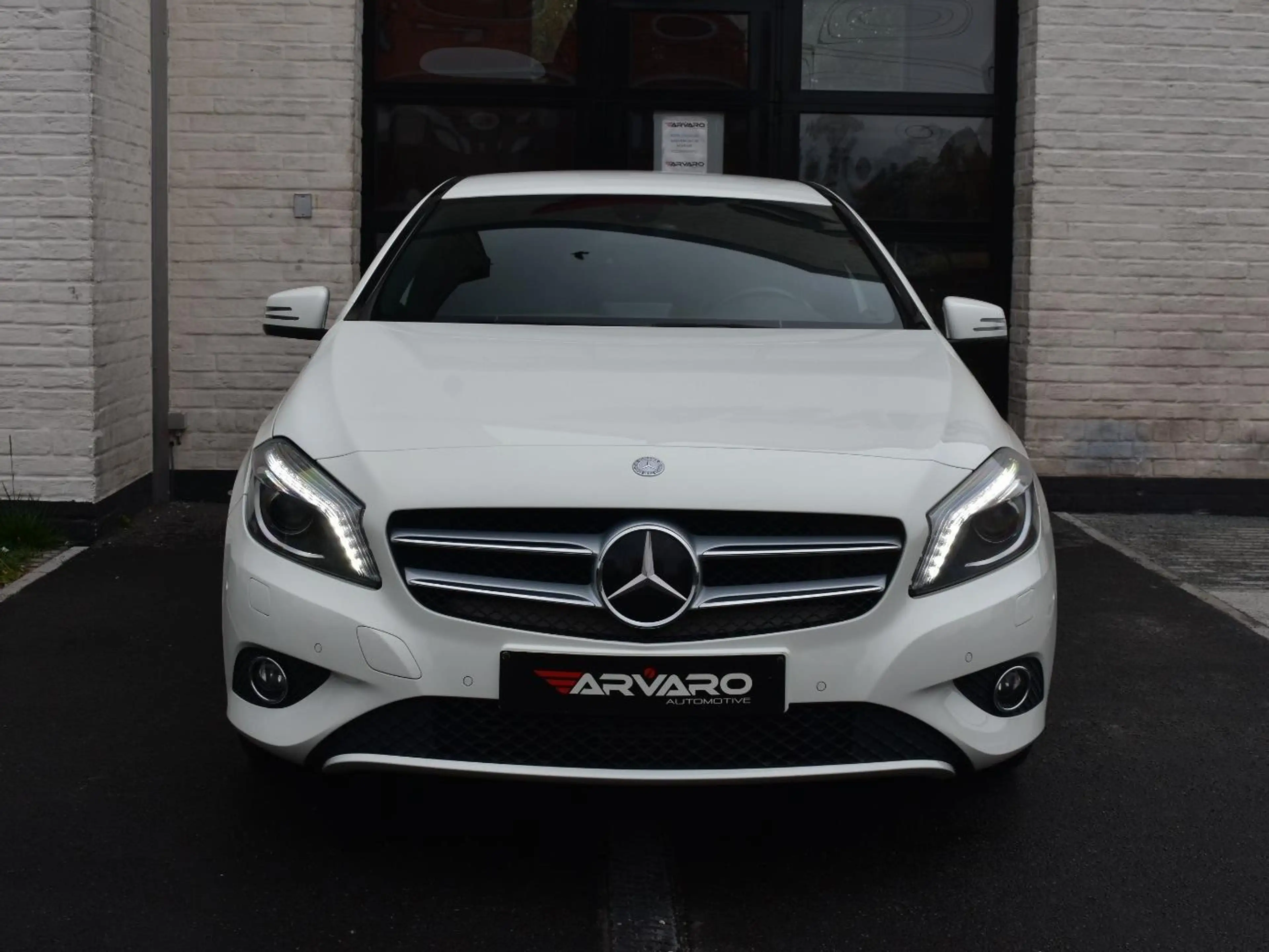 Mercedes-Benz A 180 I Navi / Xenon / Leder / PDC / Verw Zetels / Garantie — photo 2