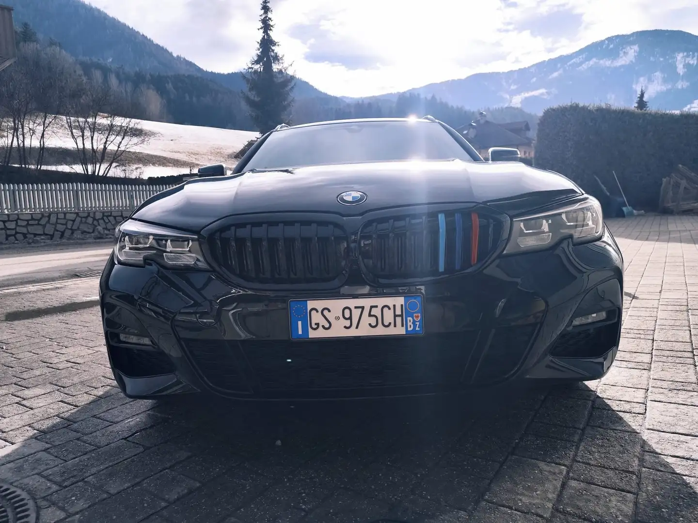 BMW 330 e G21 Touring M-Sport Nero - 2
