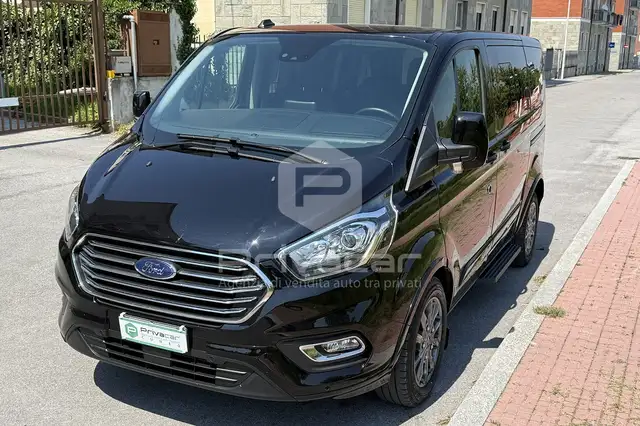 Ford Tourneo Custom Tourneo Custom 320 2.0 EcoBlue 170CV aut. PC Titanium